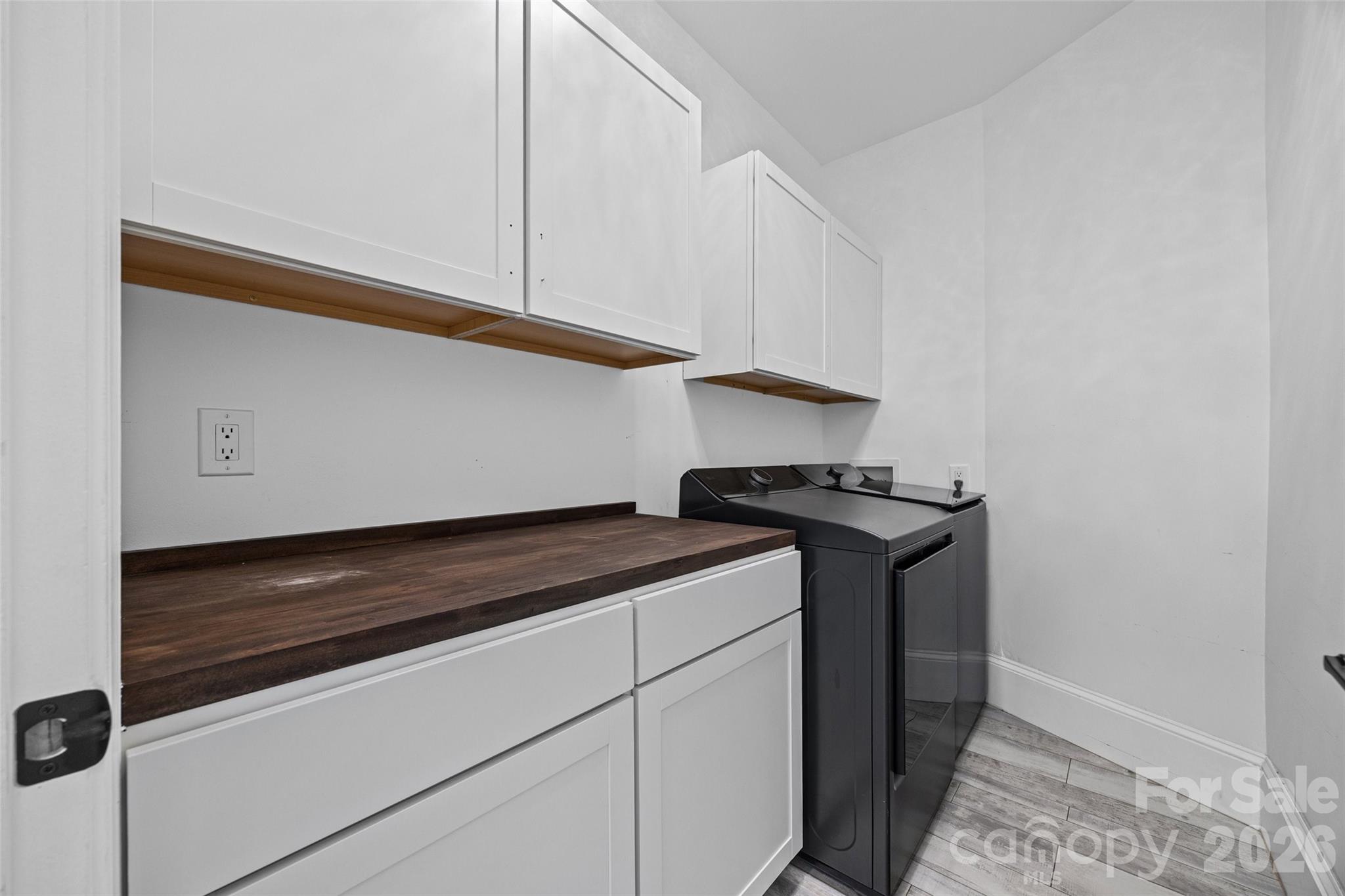 9827 Potter Road Property Photo 22