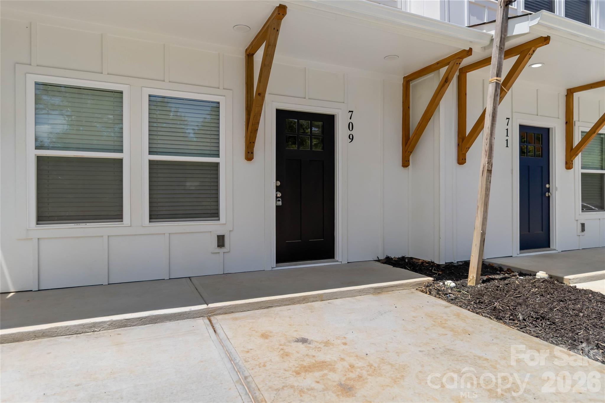 709 Pennsylvania Avenue Property Photo 4