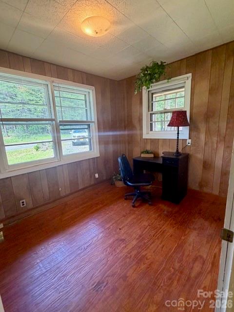 584 Groves Road Property Photo 8