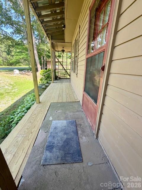 584 Groves Road Property Photo 16