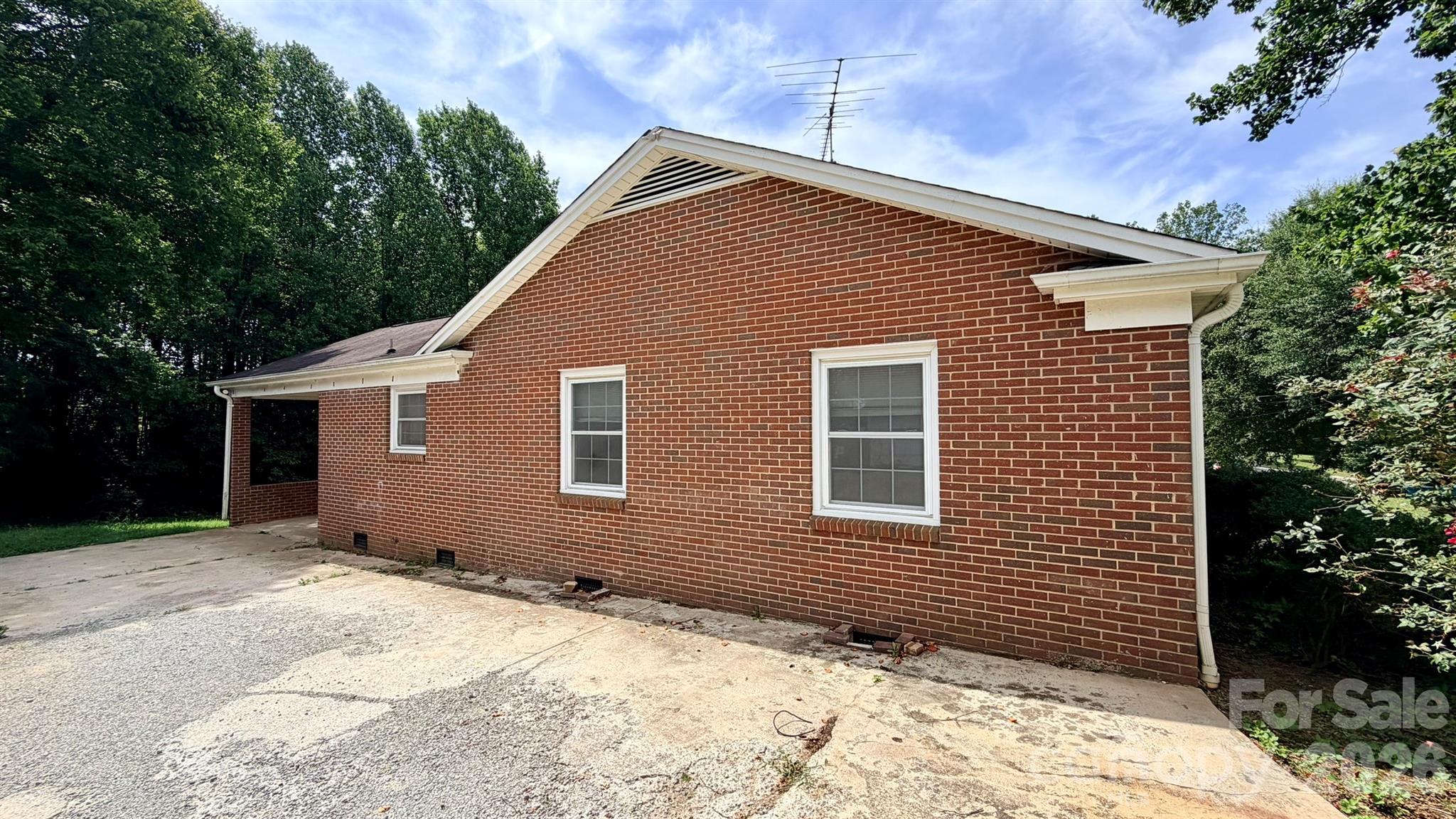 2808 28th Street Property Photo 4
