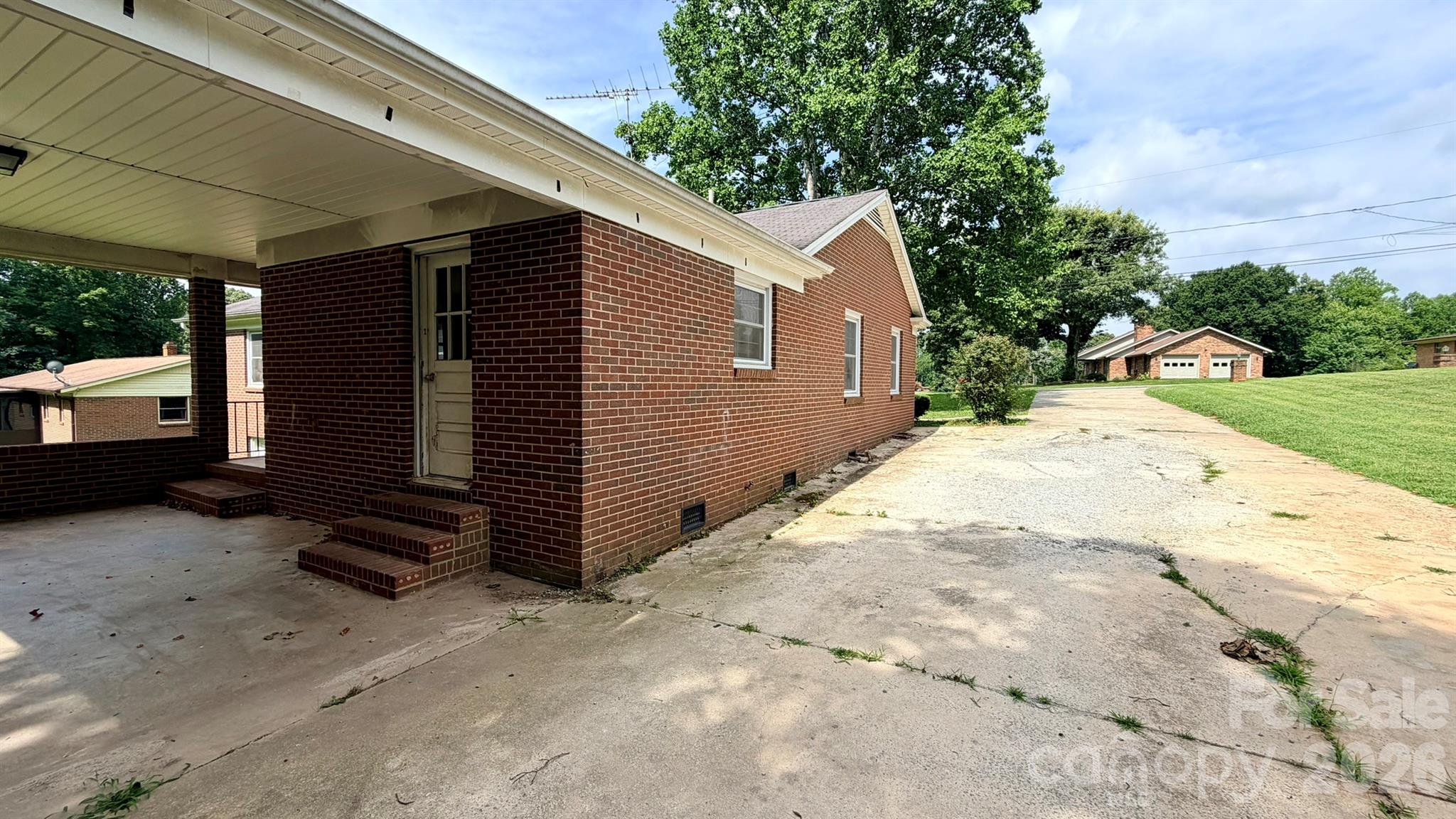 2808 28th Street Property Photo 8