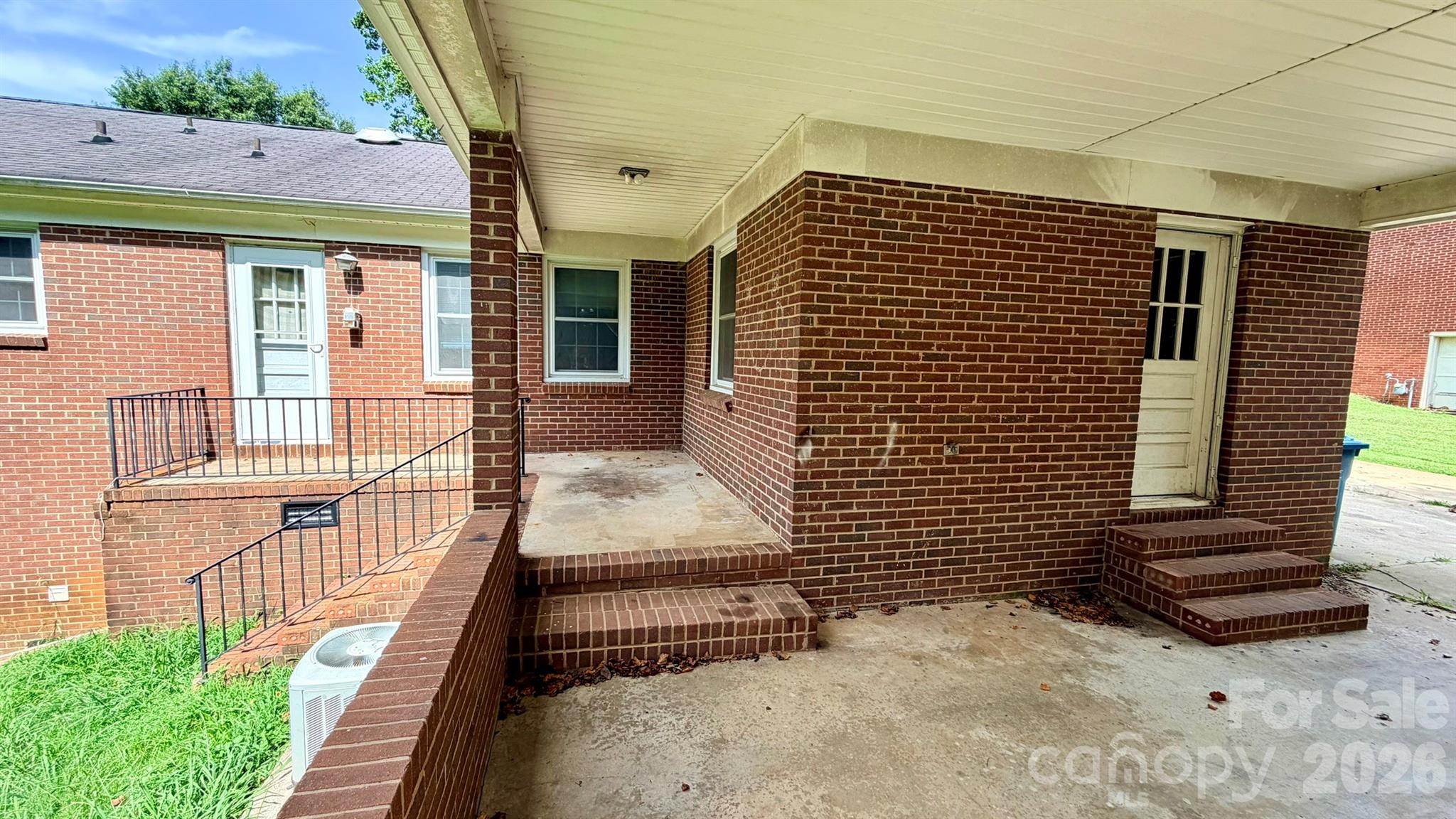 2808 28th Street Property Photo 14
