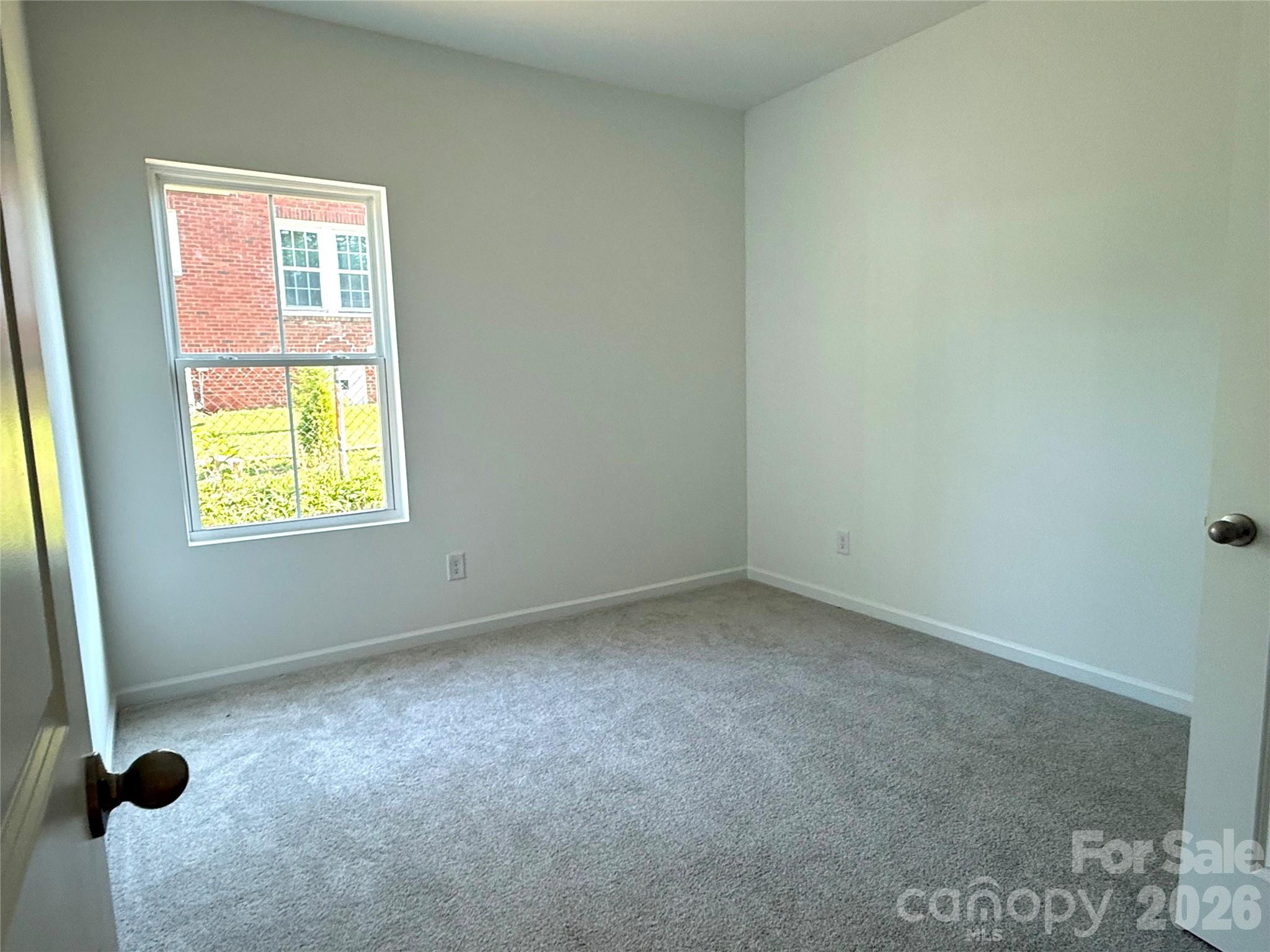 307 W 13th Street Property Photo 11