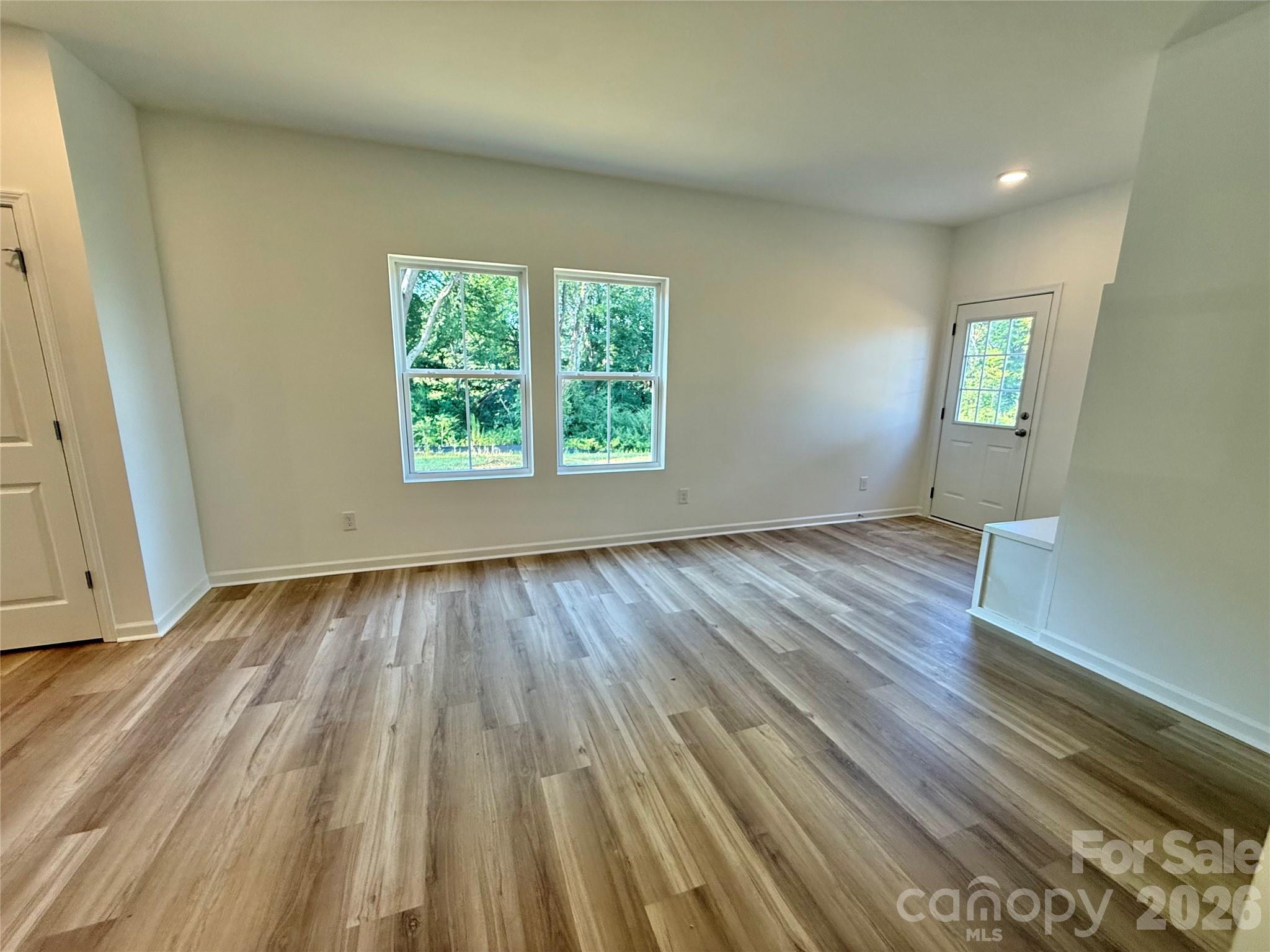 307 W 13th Street Property Photo 16
