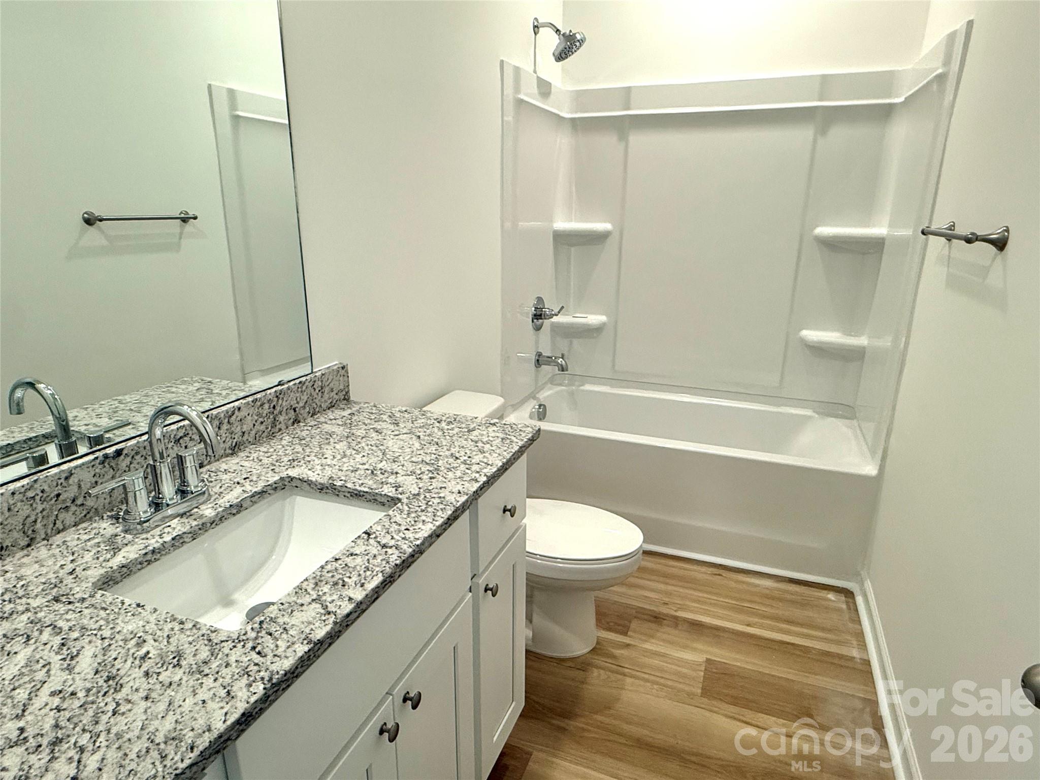 307 W 13th Street Property Photo 18