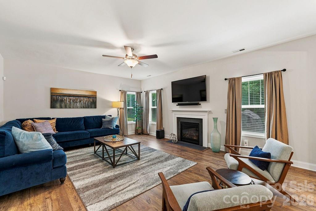 14842 Belleglade Trail Property Photo 10