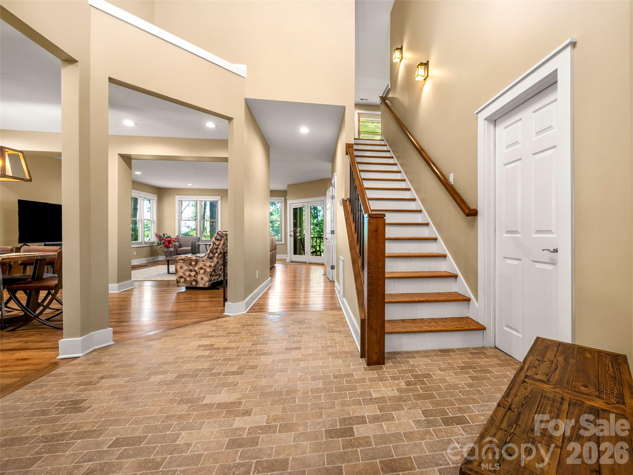 16 Lacoste Drive Property Photo 13