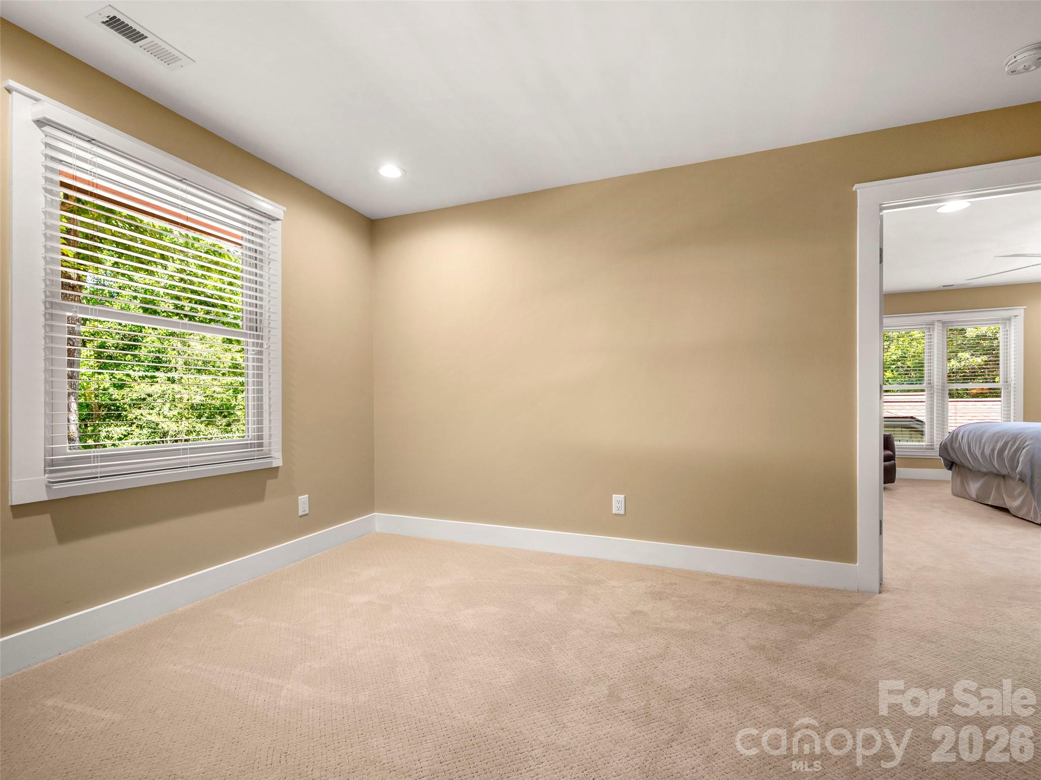 16 Lacoste Drive Property Photo 29