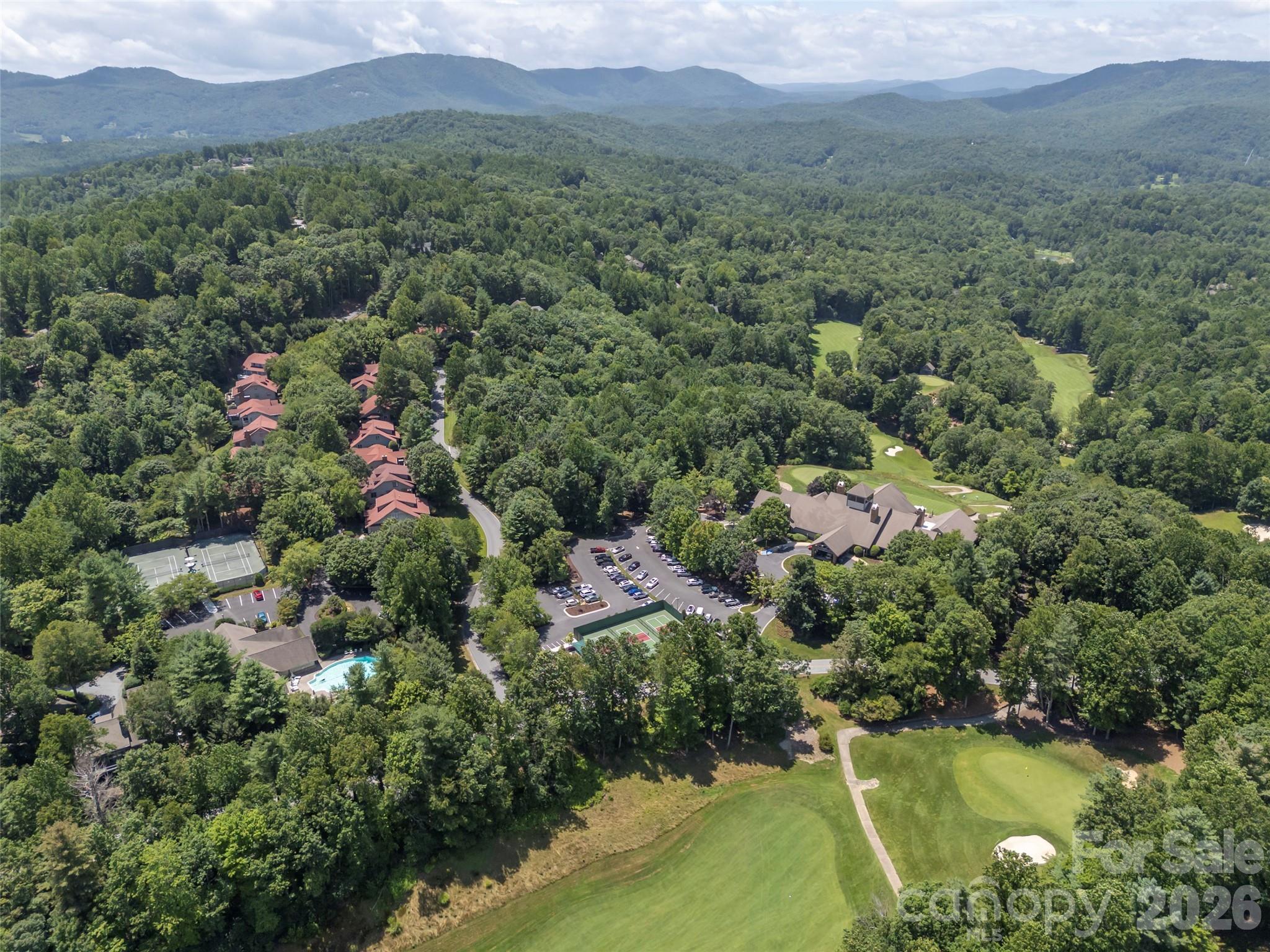 16 Lacoste Drive Property Photo 44