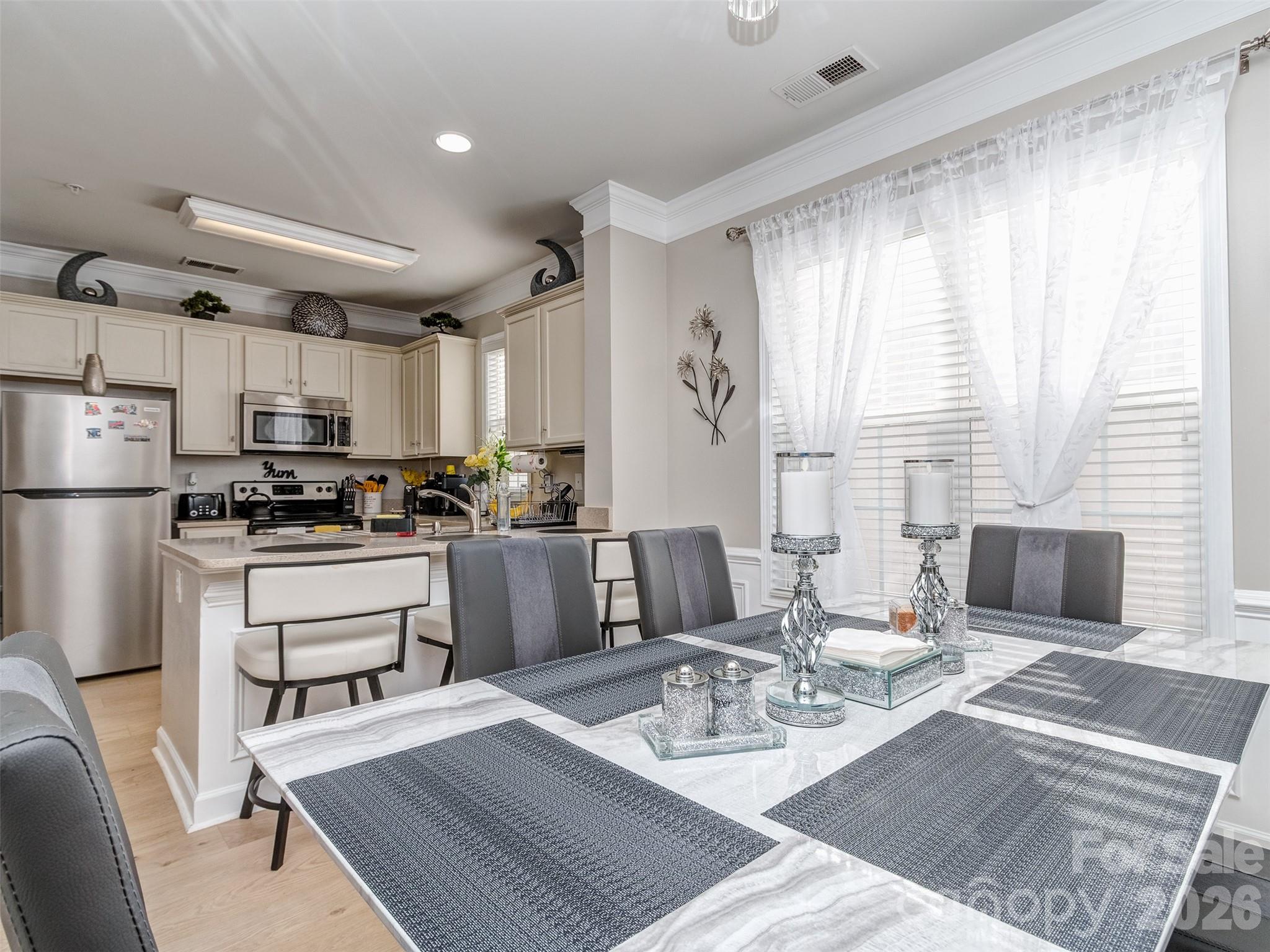 2074 Ayrsley Town Boulevard Property Photo 7