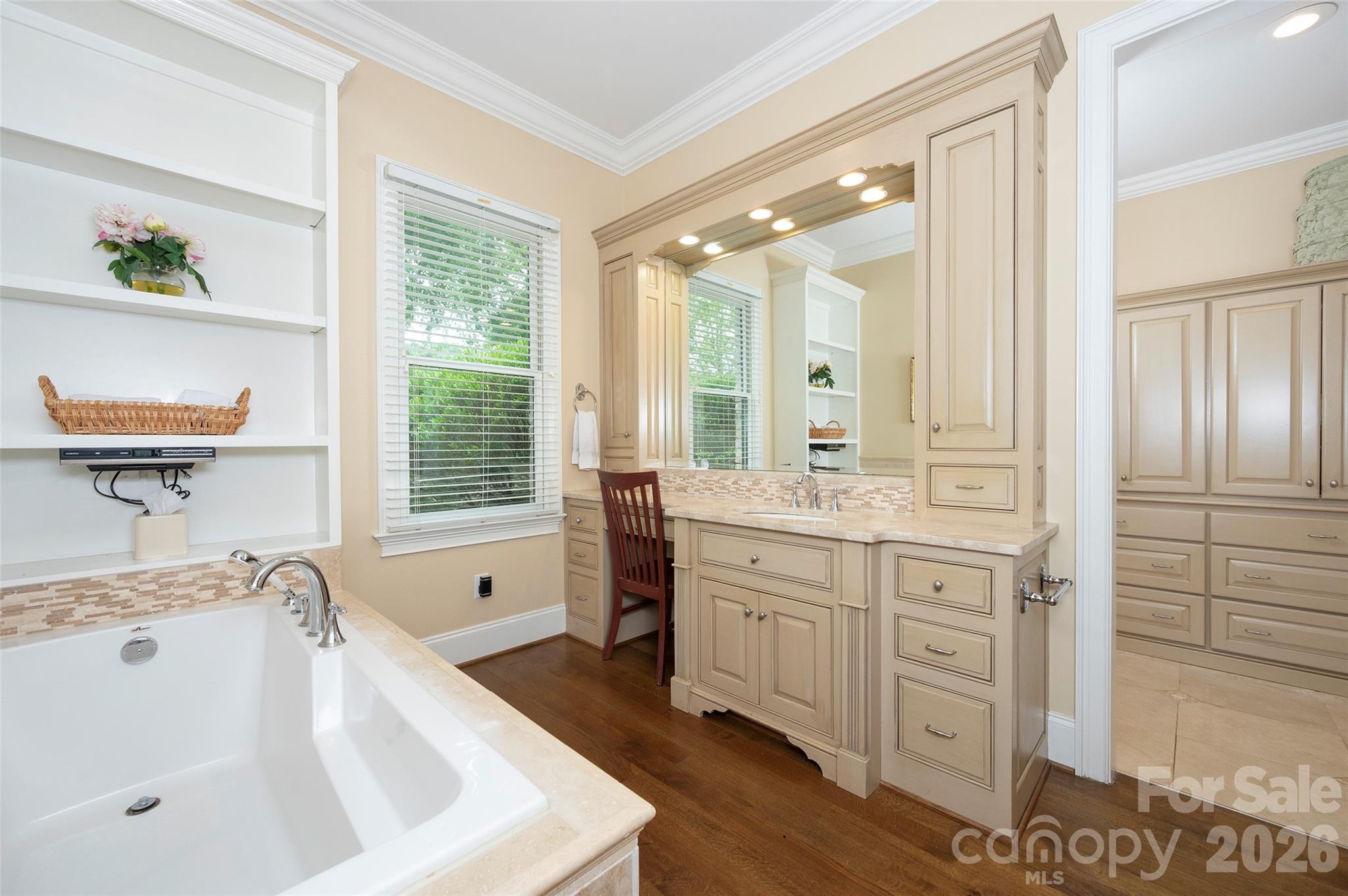 310 James Way Property Photo 24