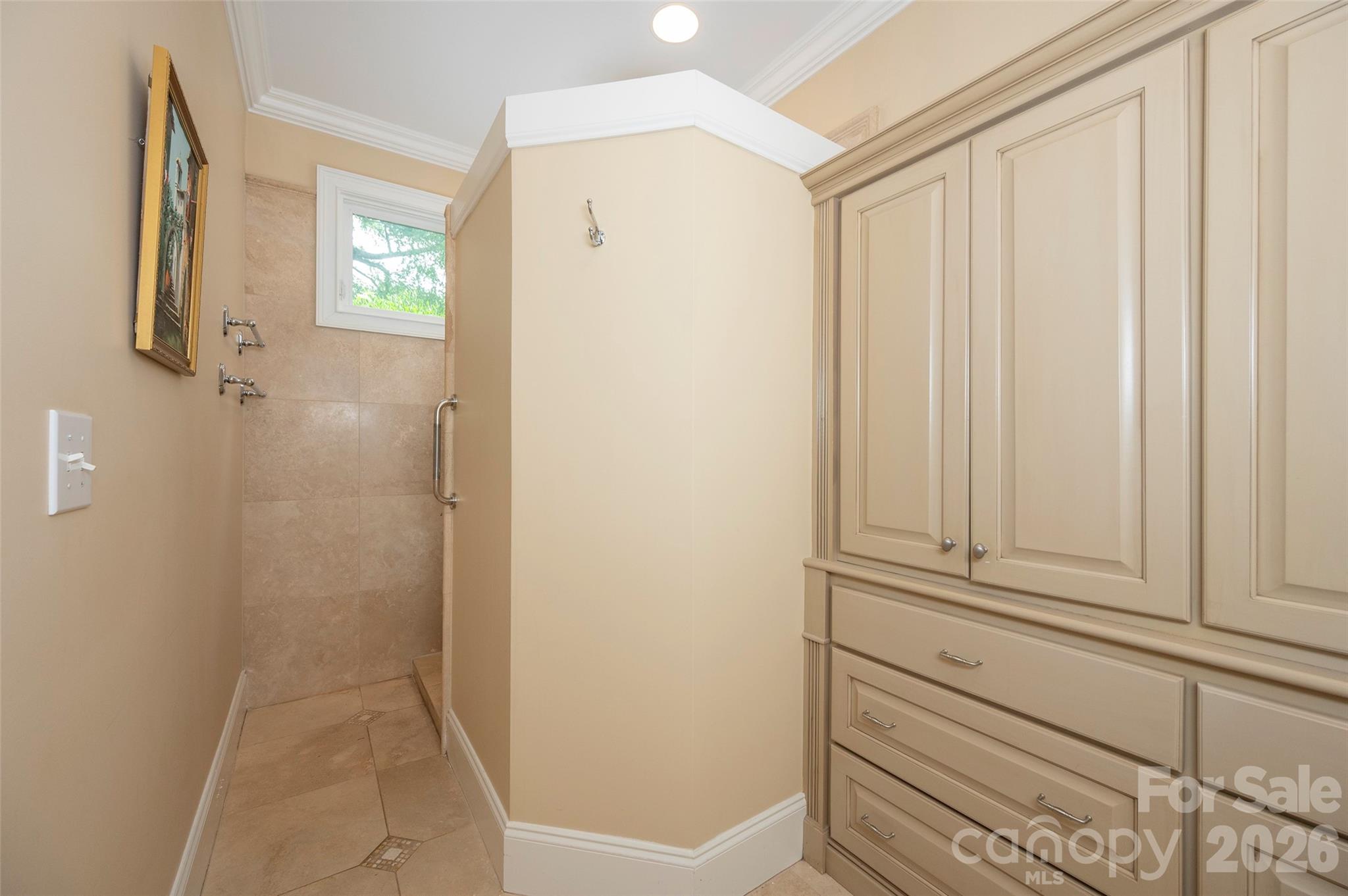 310 James Way Property Photo 26