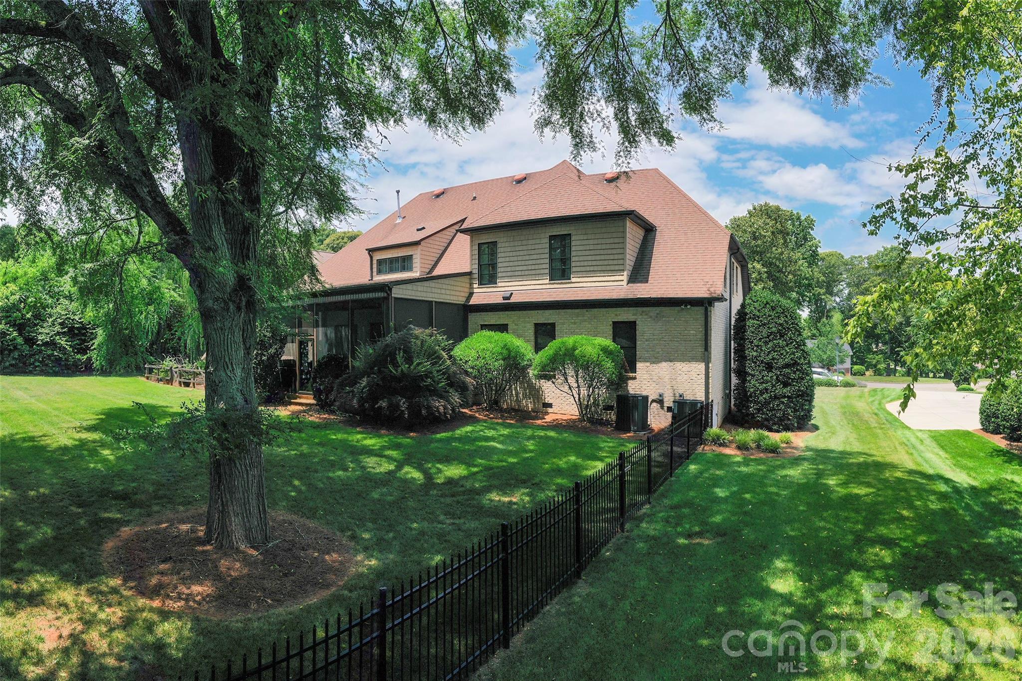 310 James Way Property Photo 40