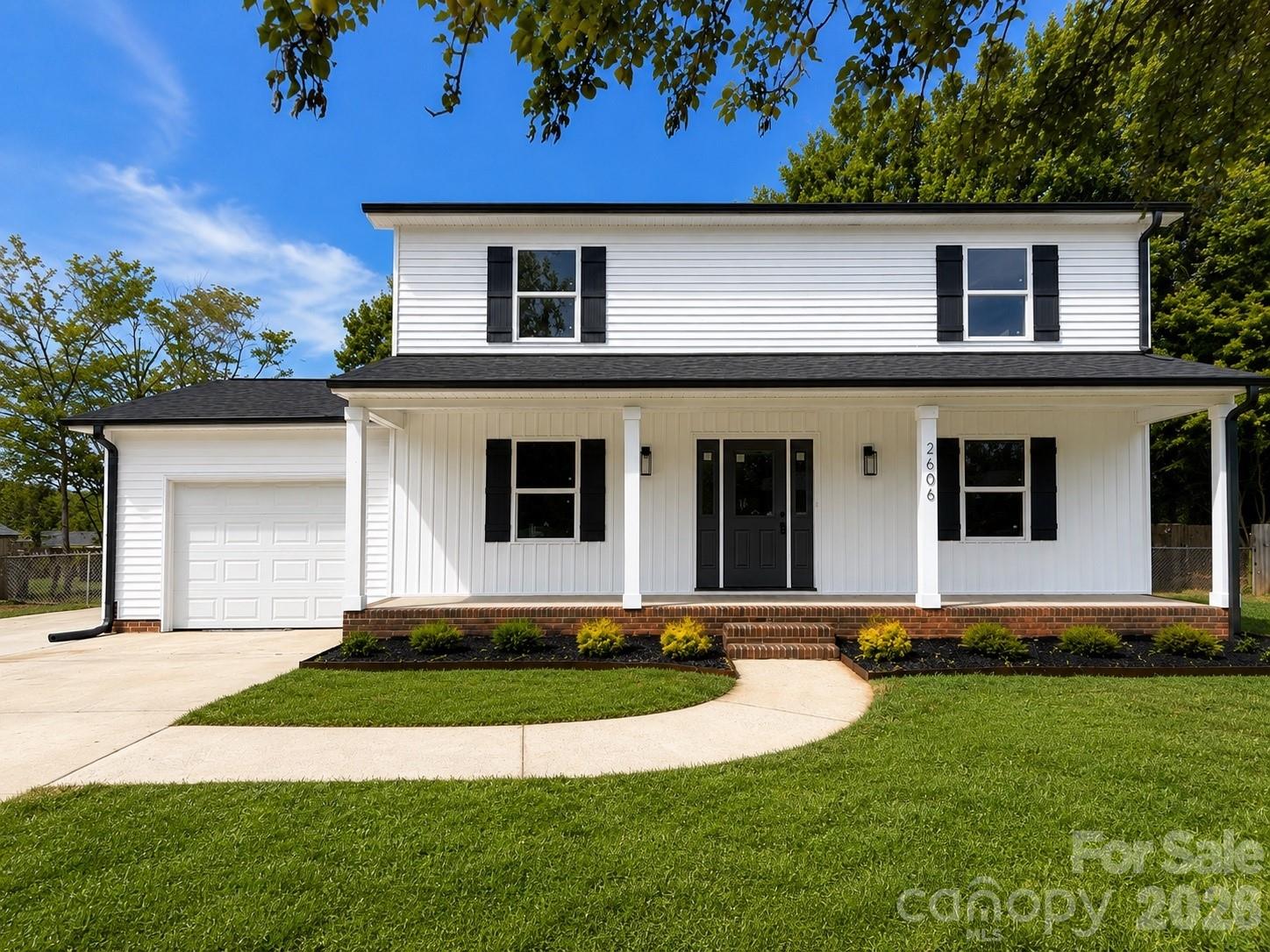 2606 Pine Forest Drive Property Photo 1