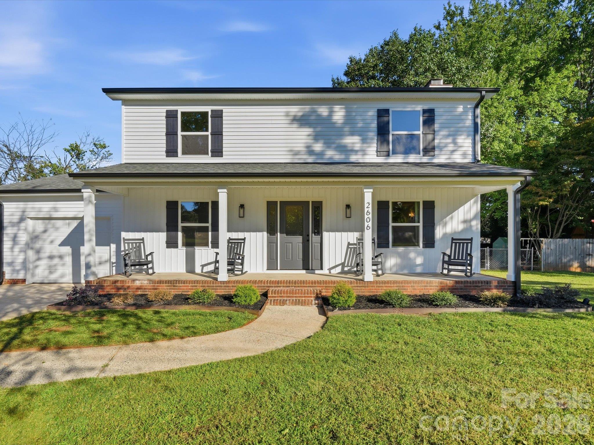 2606 Pine Forest Drive Property Photo 4