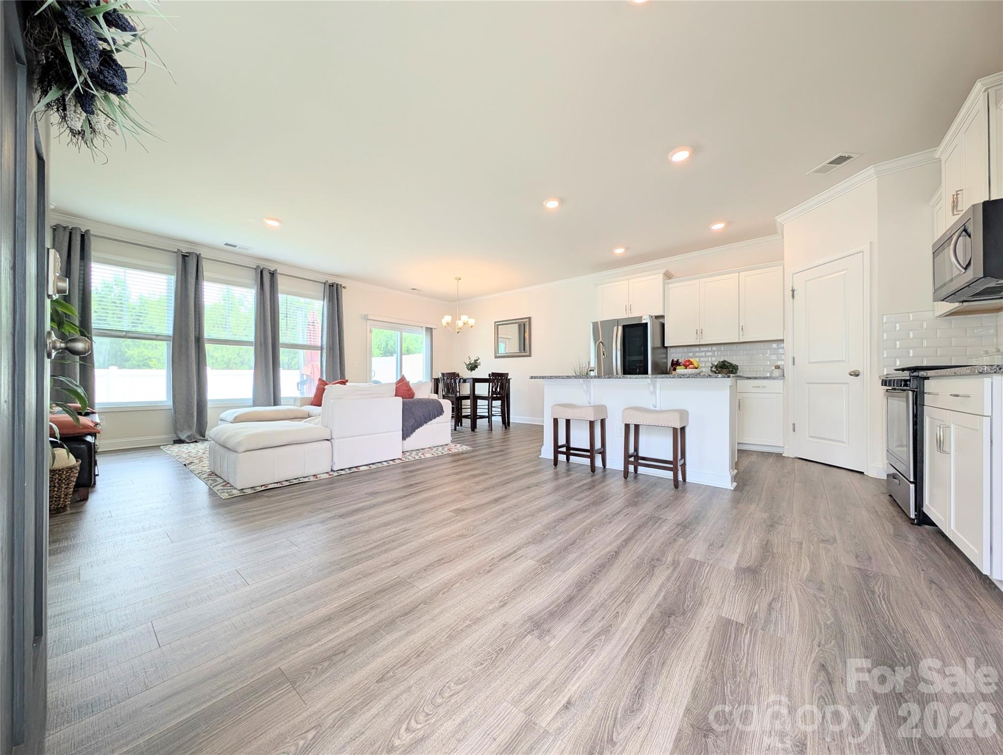 644 Altamonte Drive 66 Property Photo 3