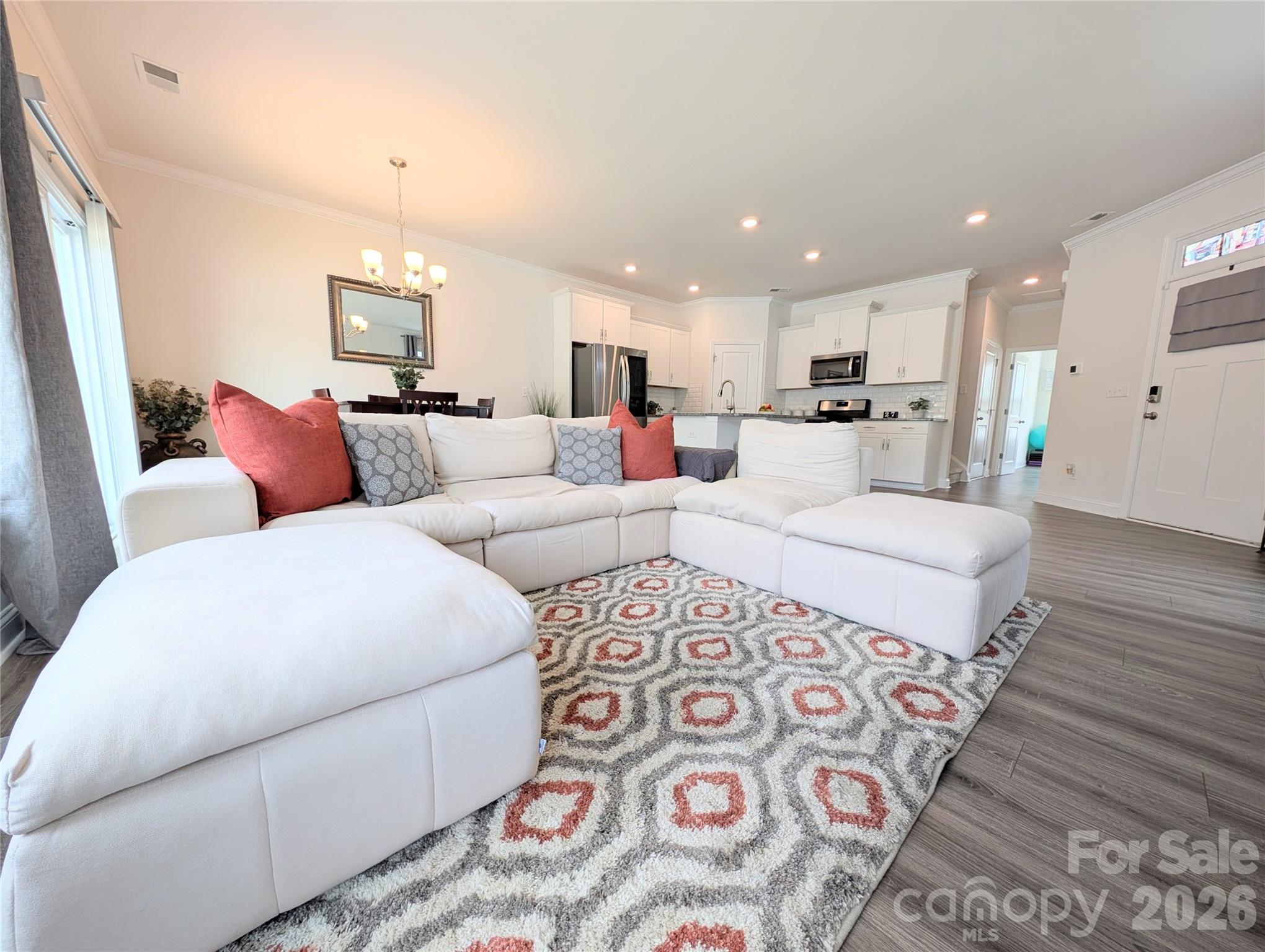644 Altamonte Drive 66 Property Photo 5