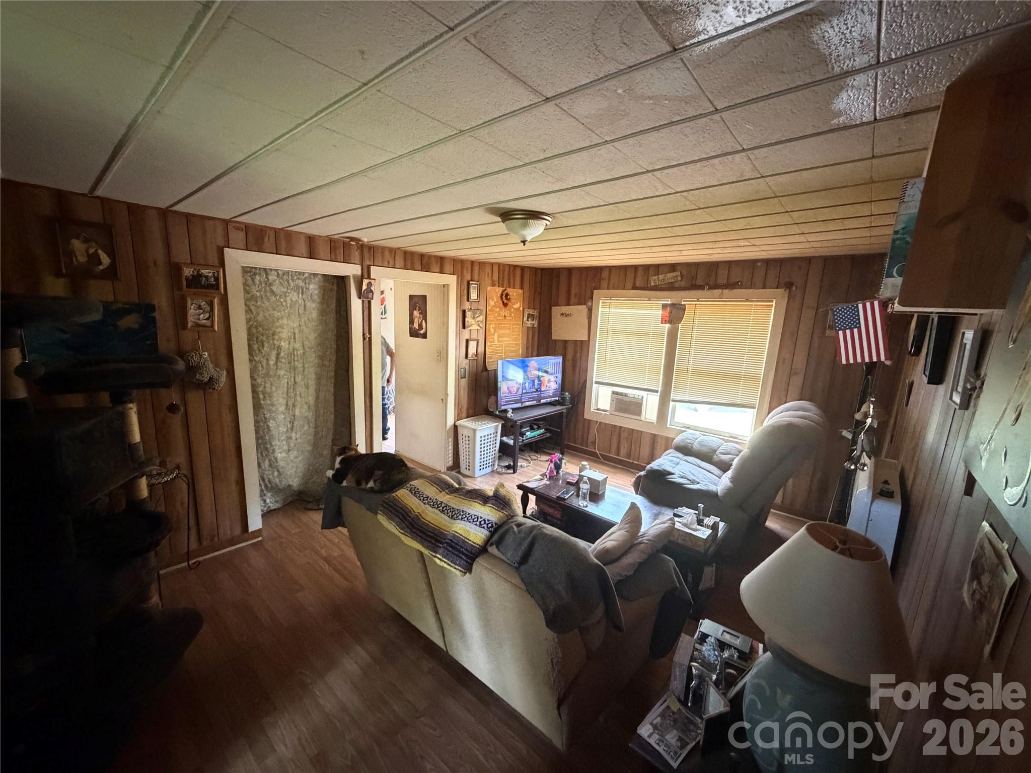 401 N Lakeside Drive Property Photo 13