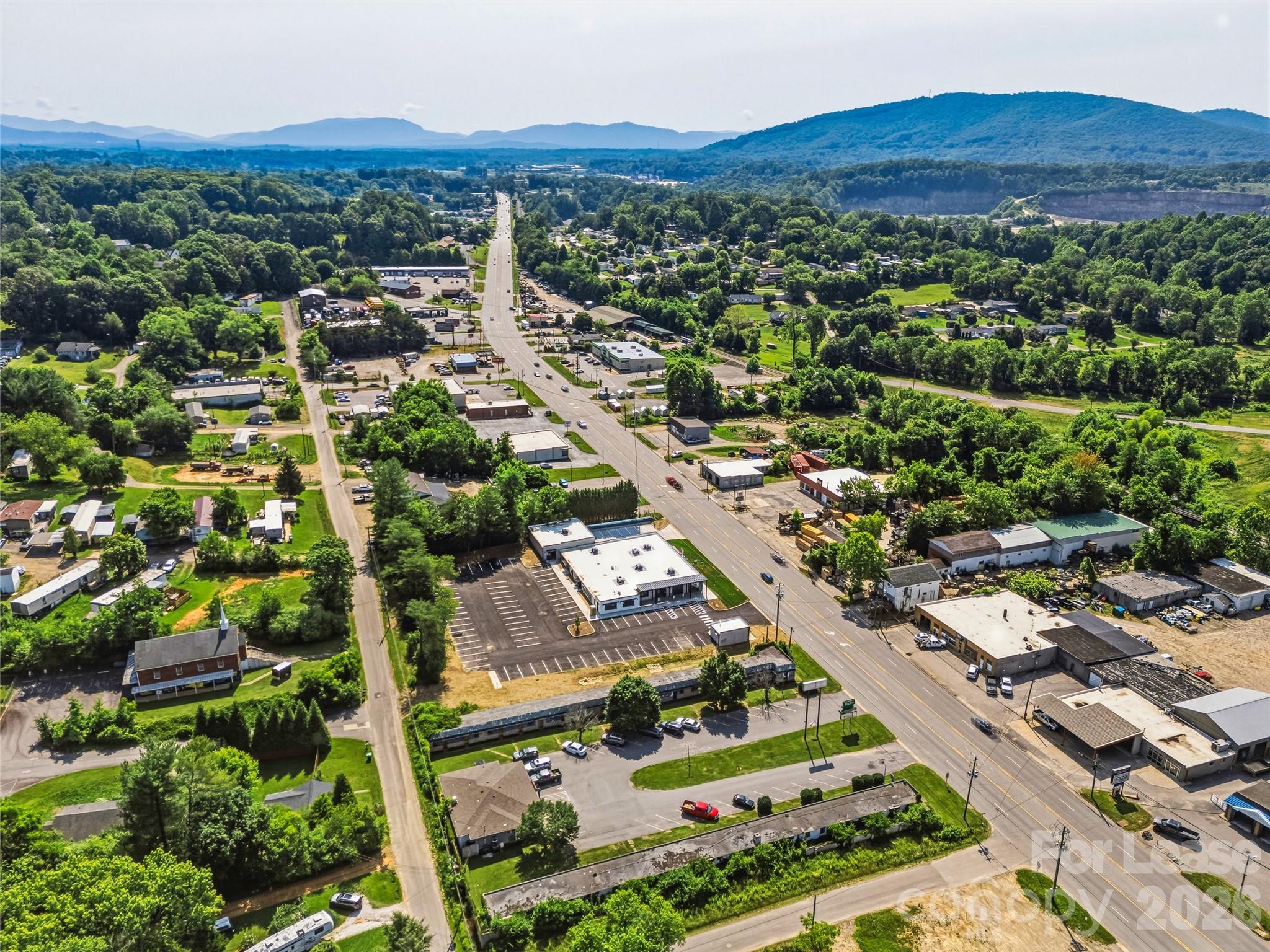 1449 Smokey Park Highway Property Photo 16