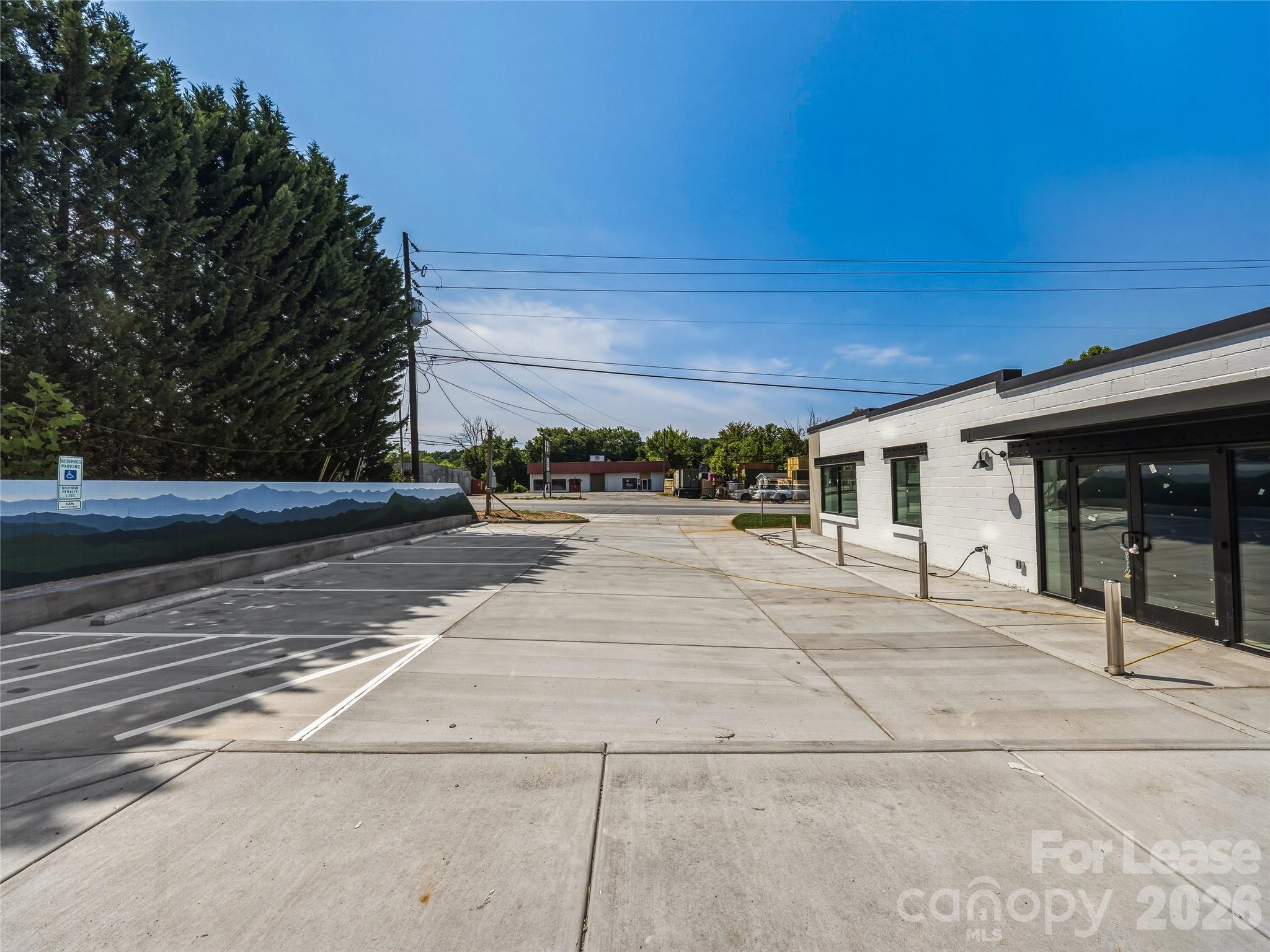 1449 Smokey Park Highway Property Photo 21