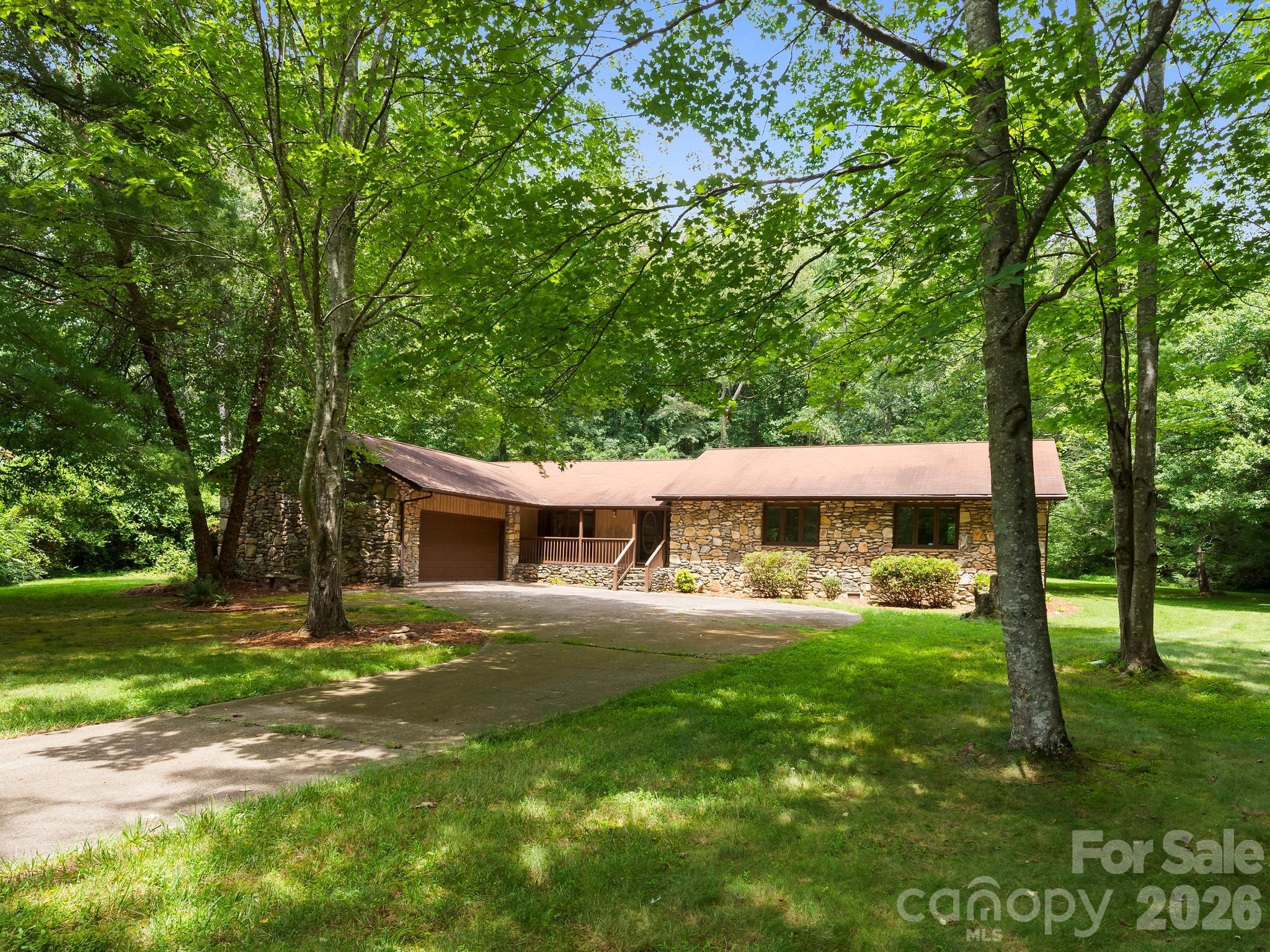 3 High Meadows Drive Property Photo 1