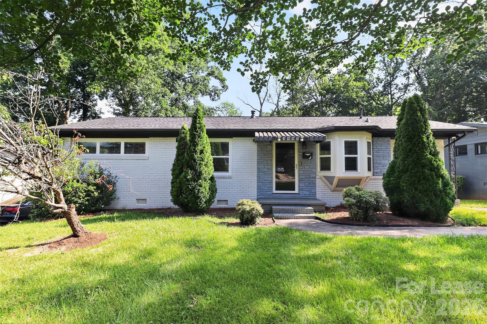 3945 Winfield Drive Property Photo 1