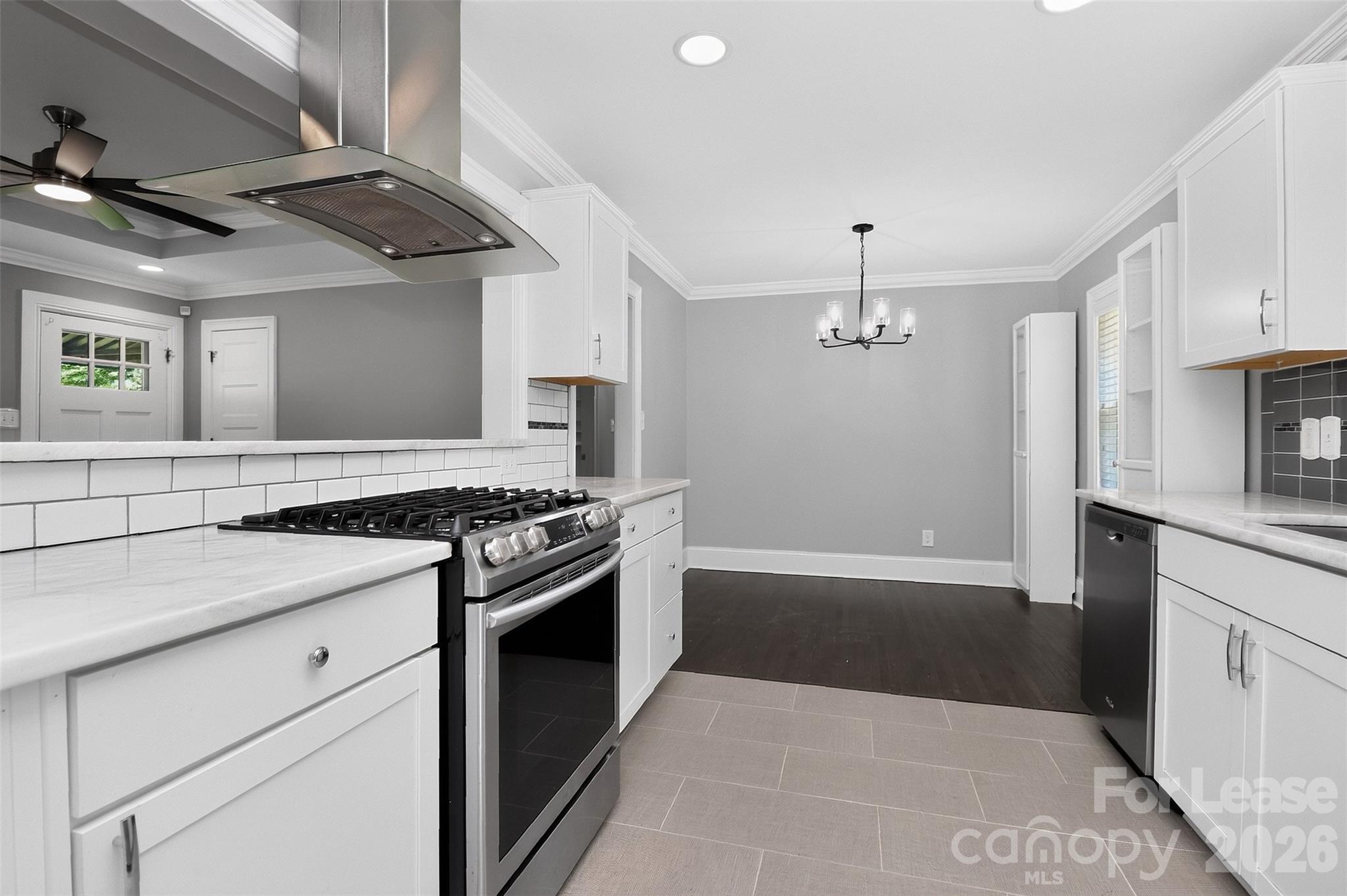 3945 Winfield Drive Property Photo 6