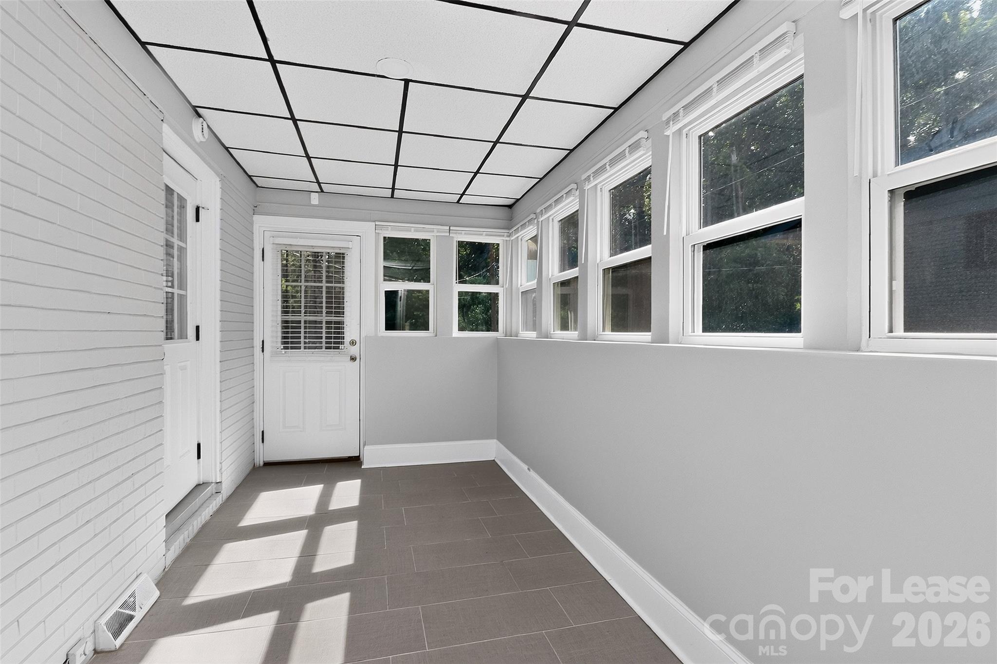 3945 Winfield Drive Property Photo 7