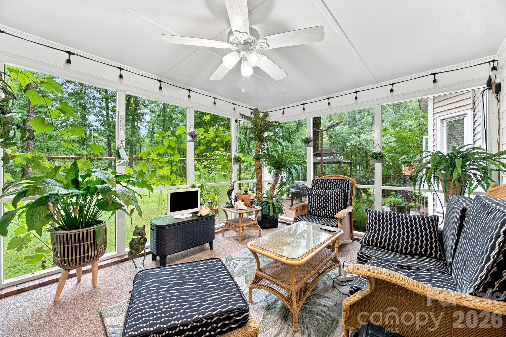 115 Valley Glen Drive Property Photo 28
