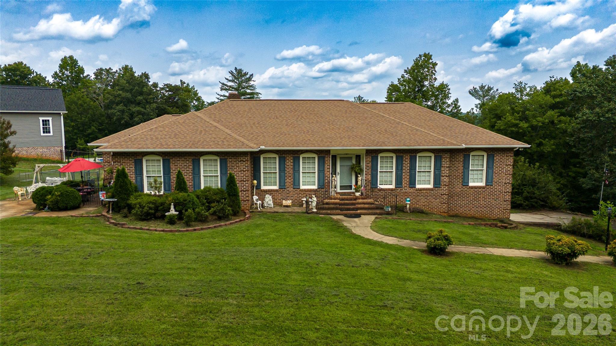 100 Oakridge Drive Property Photo 1