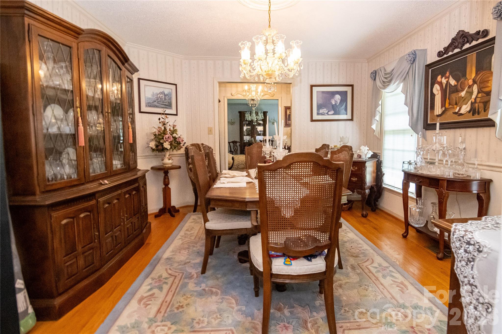 100 Oakridge Drive Property Photo 10