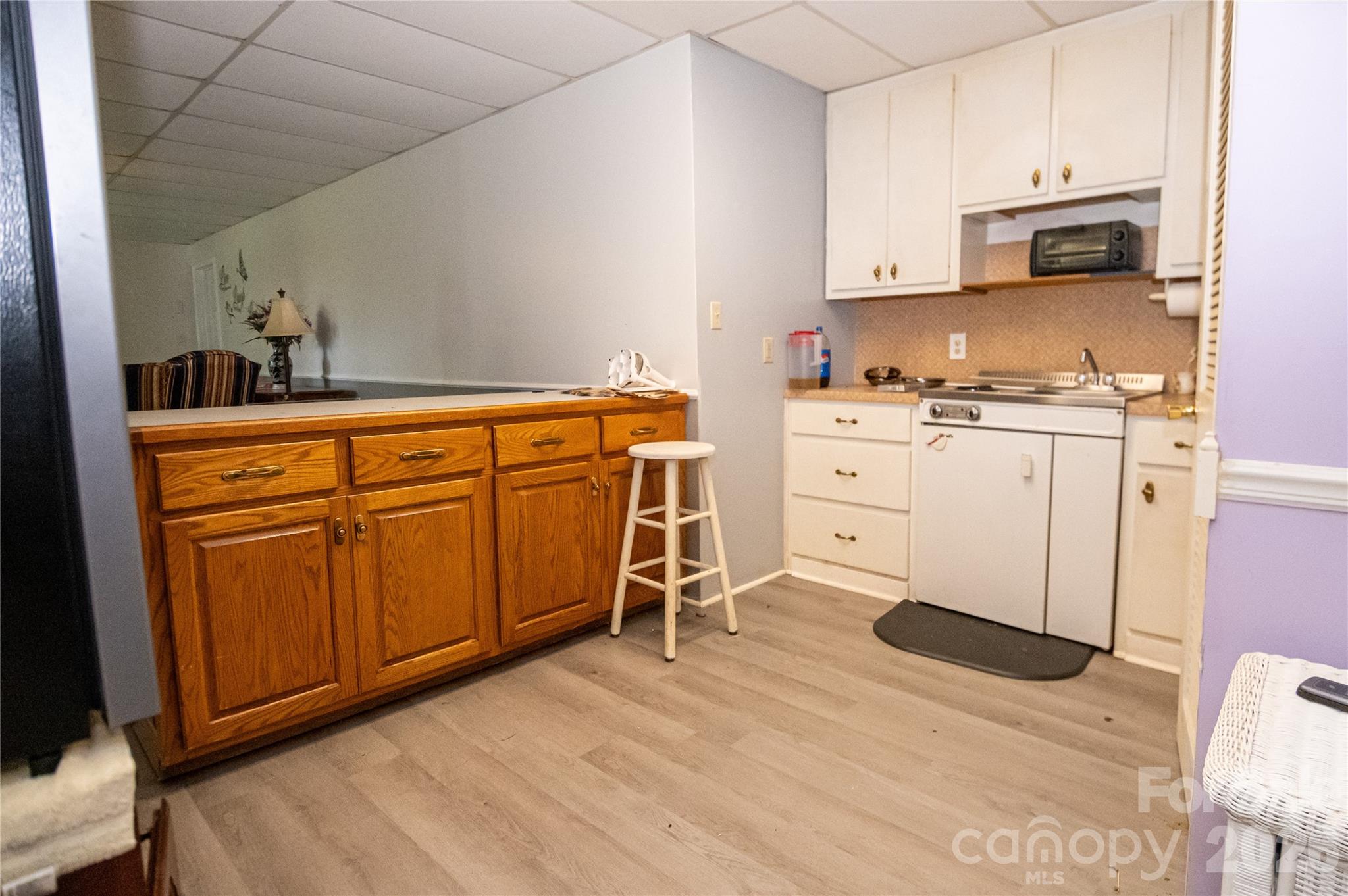 100 Oakridge Drive Property Photo 27