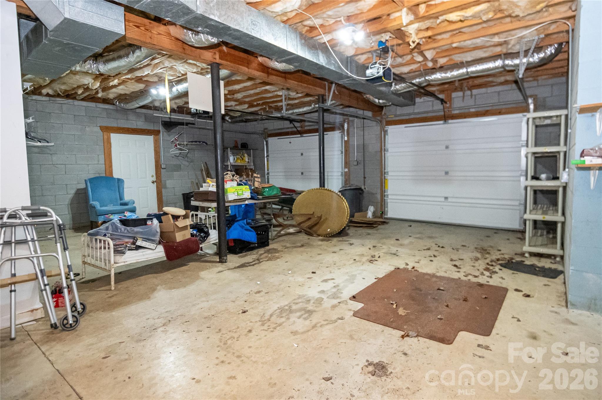 100 Oakridge Drive Property Photo 32