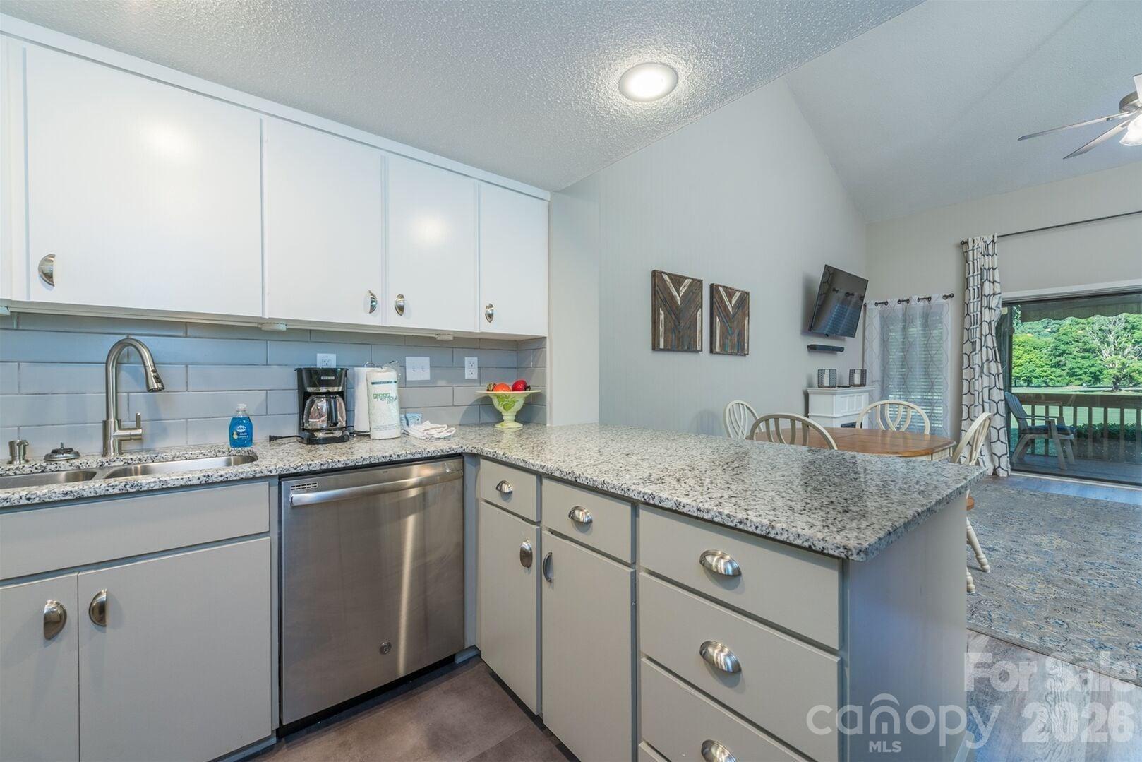 156 W Lake Drive 1301 Property Photo 11