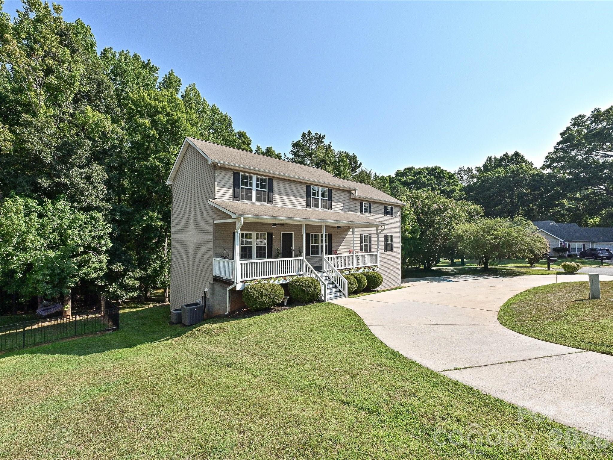 1401 Wall Street Property Photo 1