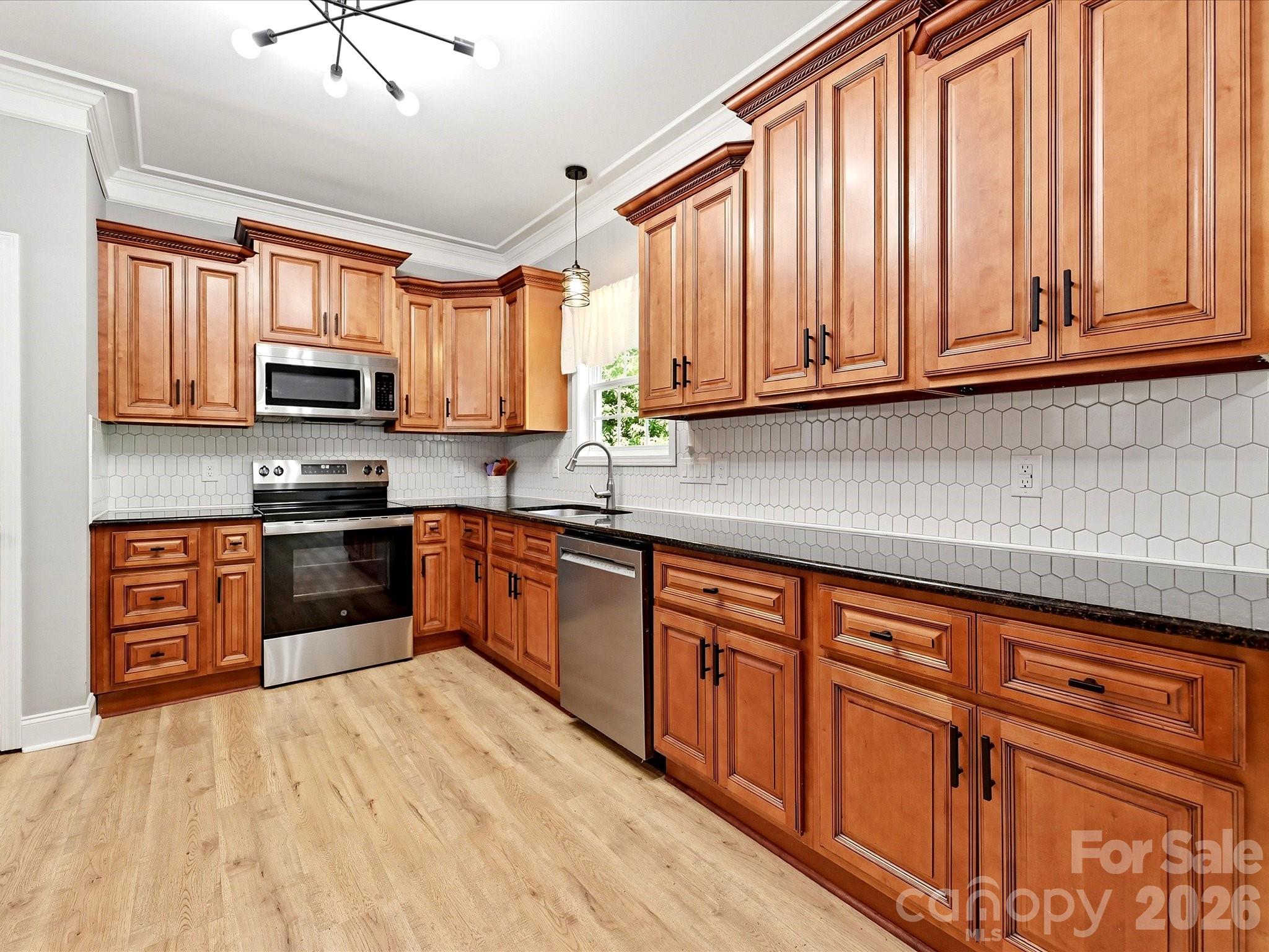 1401 Wall Street Property Photo 12