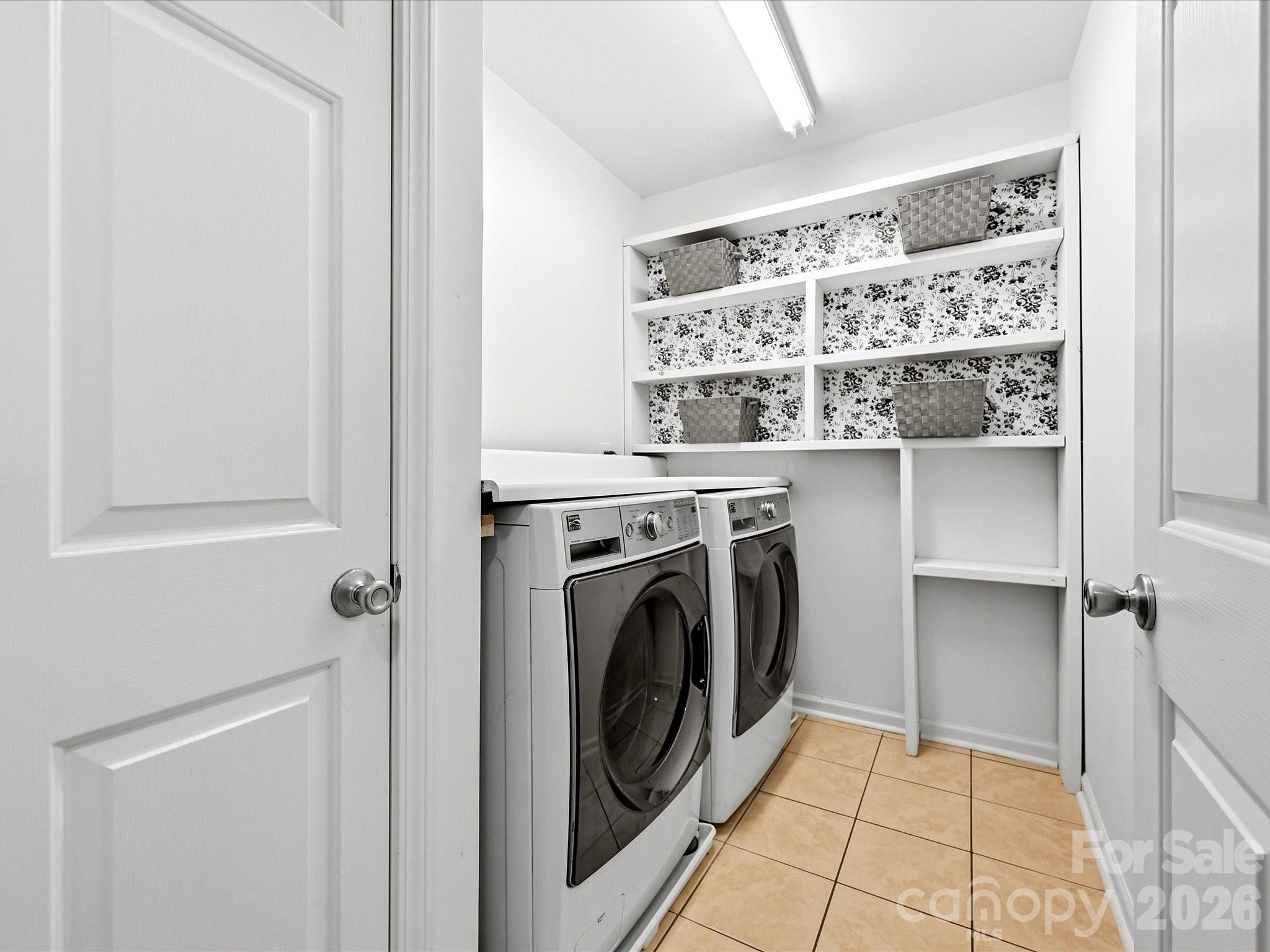 1401 Wall Street Property Photo 32