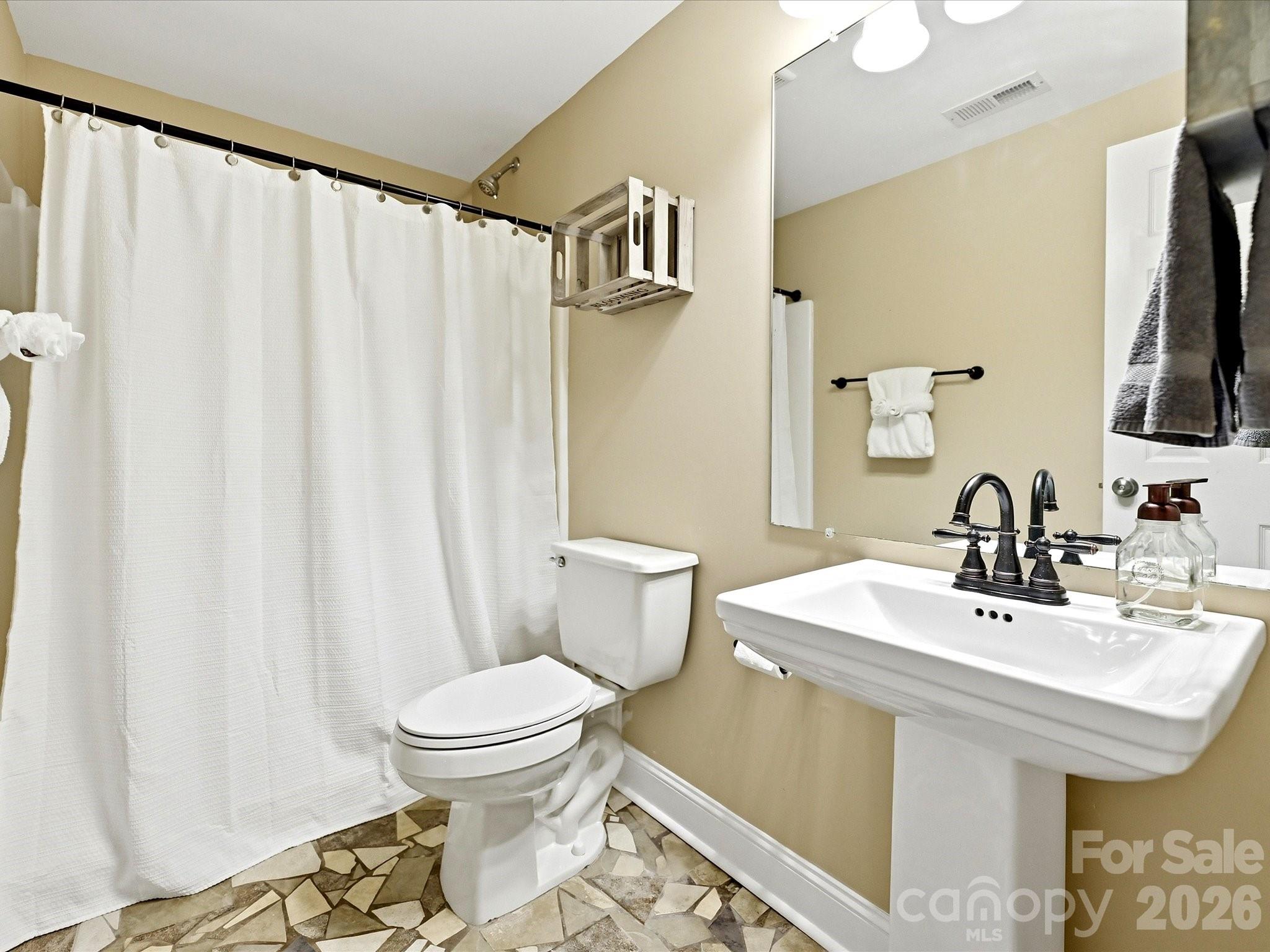 1401 Wall Street Property Photo 35