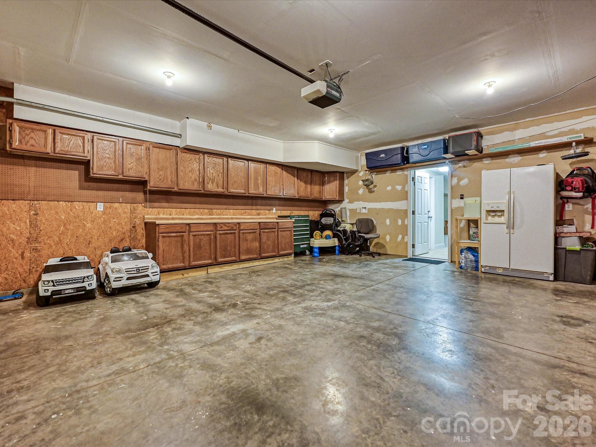 1401 Wall Street Property Photo 36