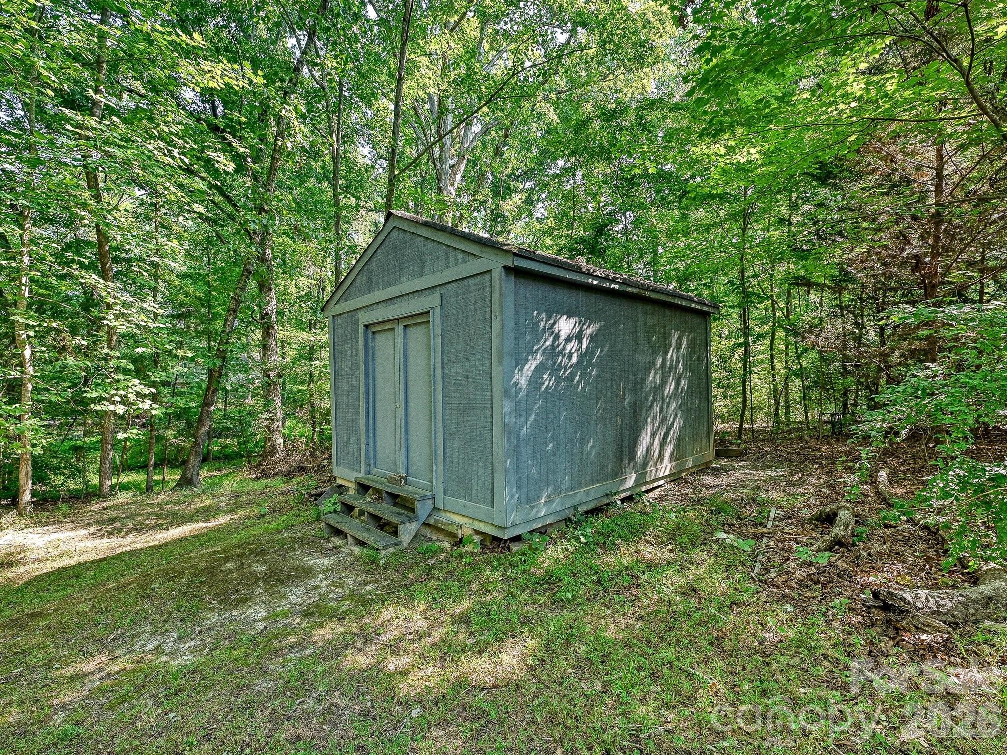 1401 Wall Street Property Photo 40