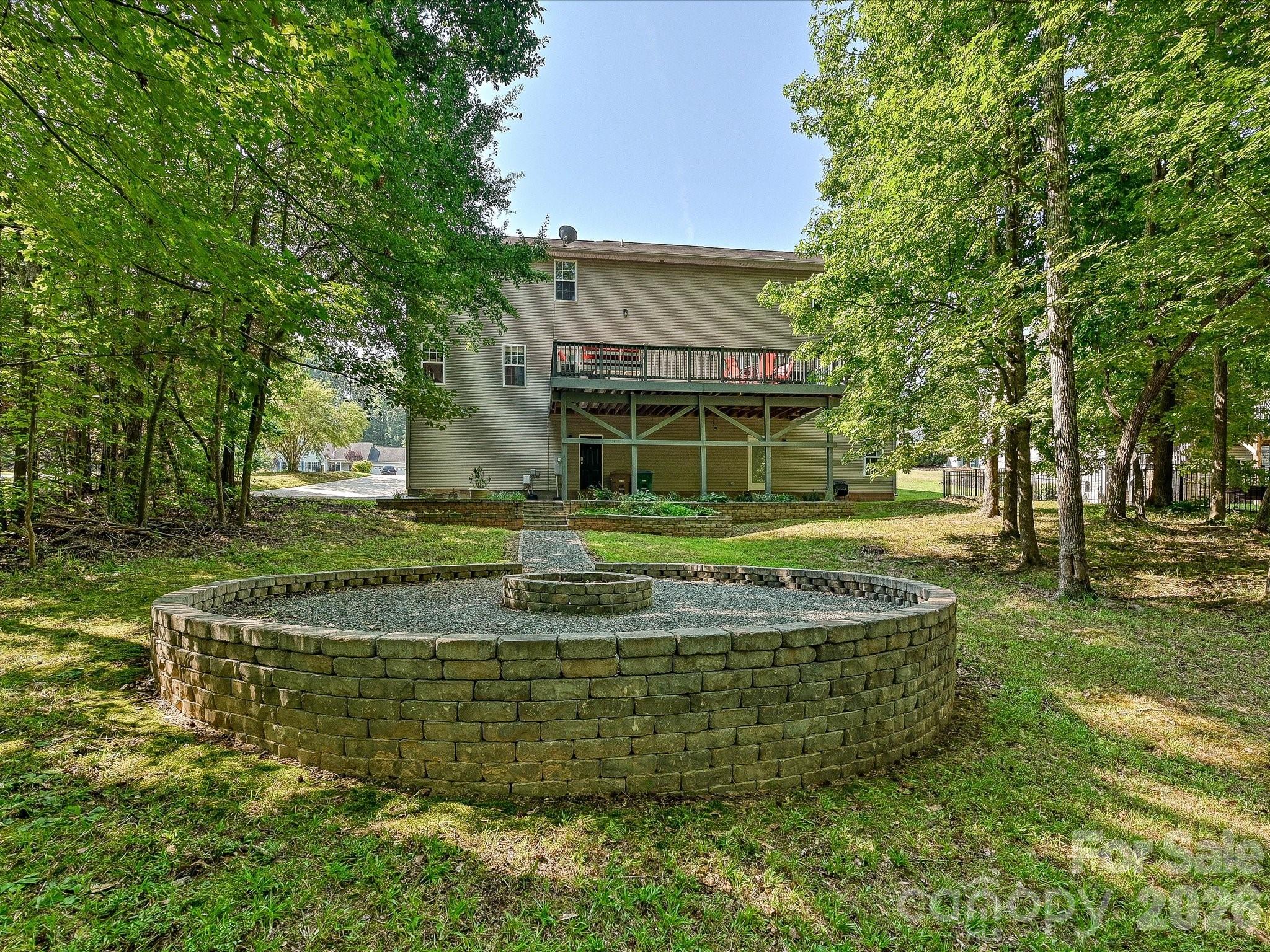 1401 Wall Street Property Photo 42