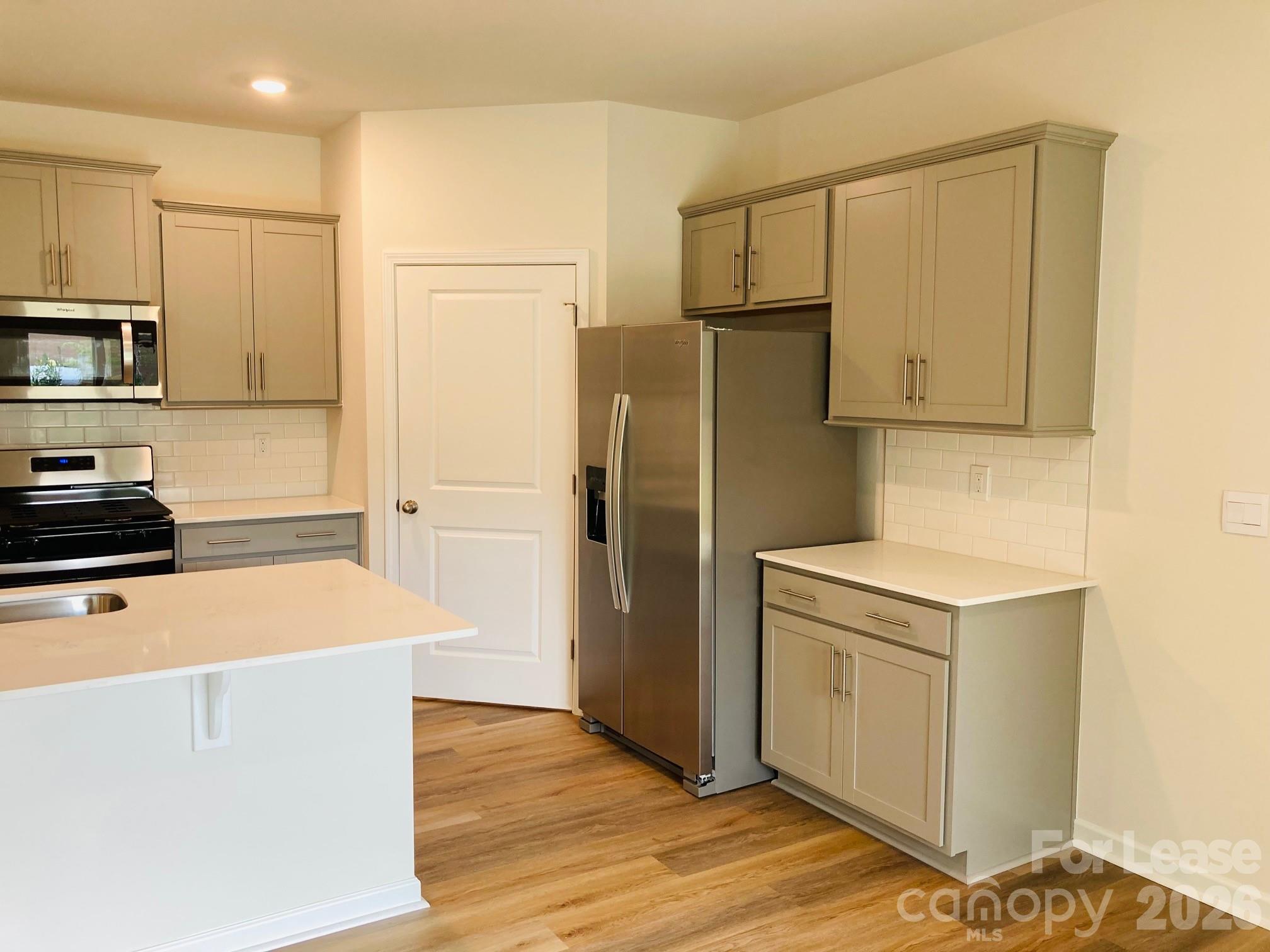 3664 Mercer Street Property Photo 10
