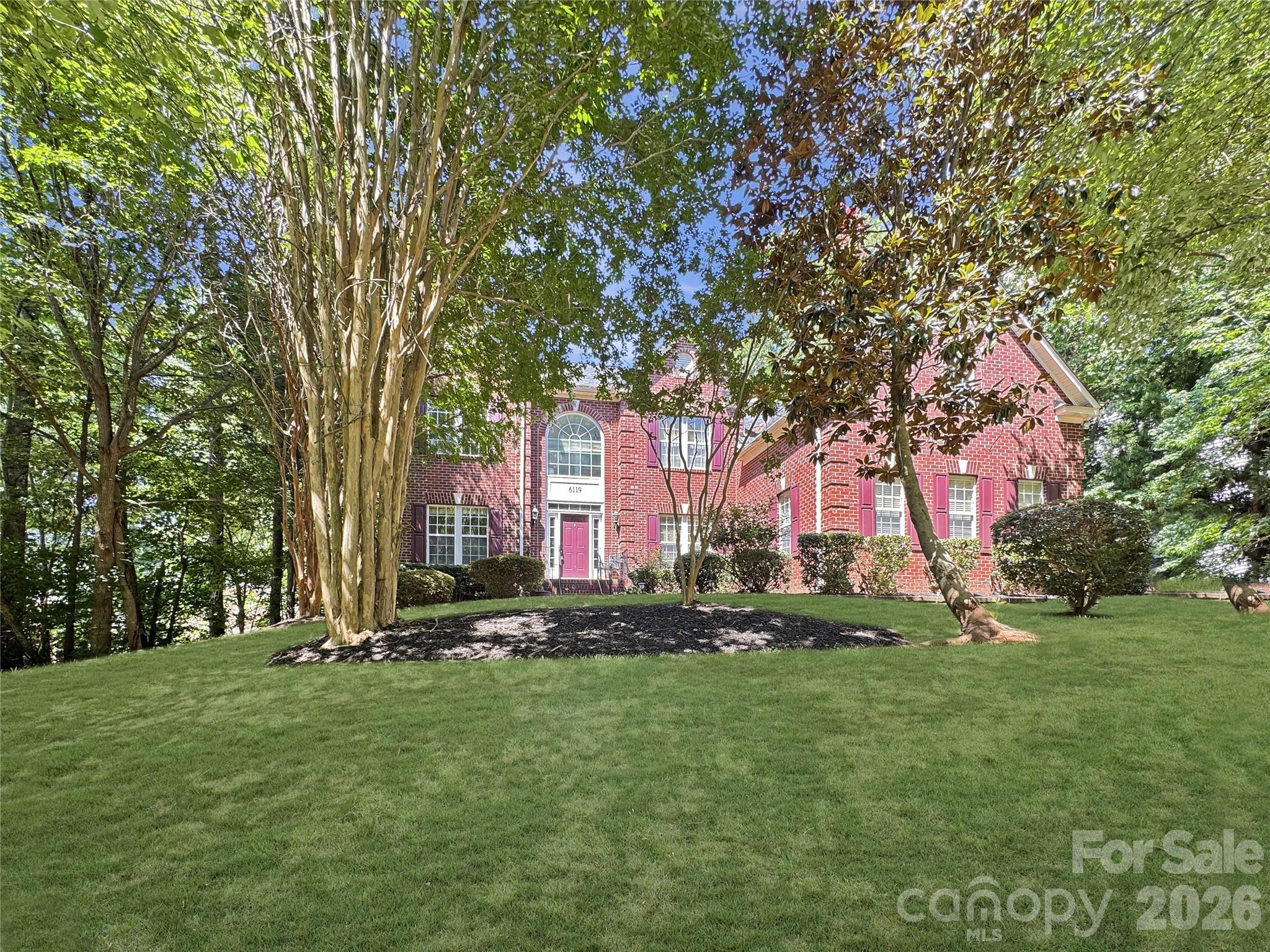 6119 Savannah Grace Lane Property Photo 2