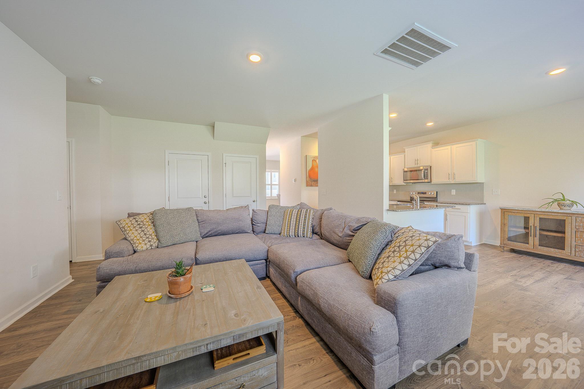 355 Tavernier Lane Property Photo 6