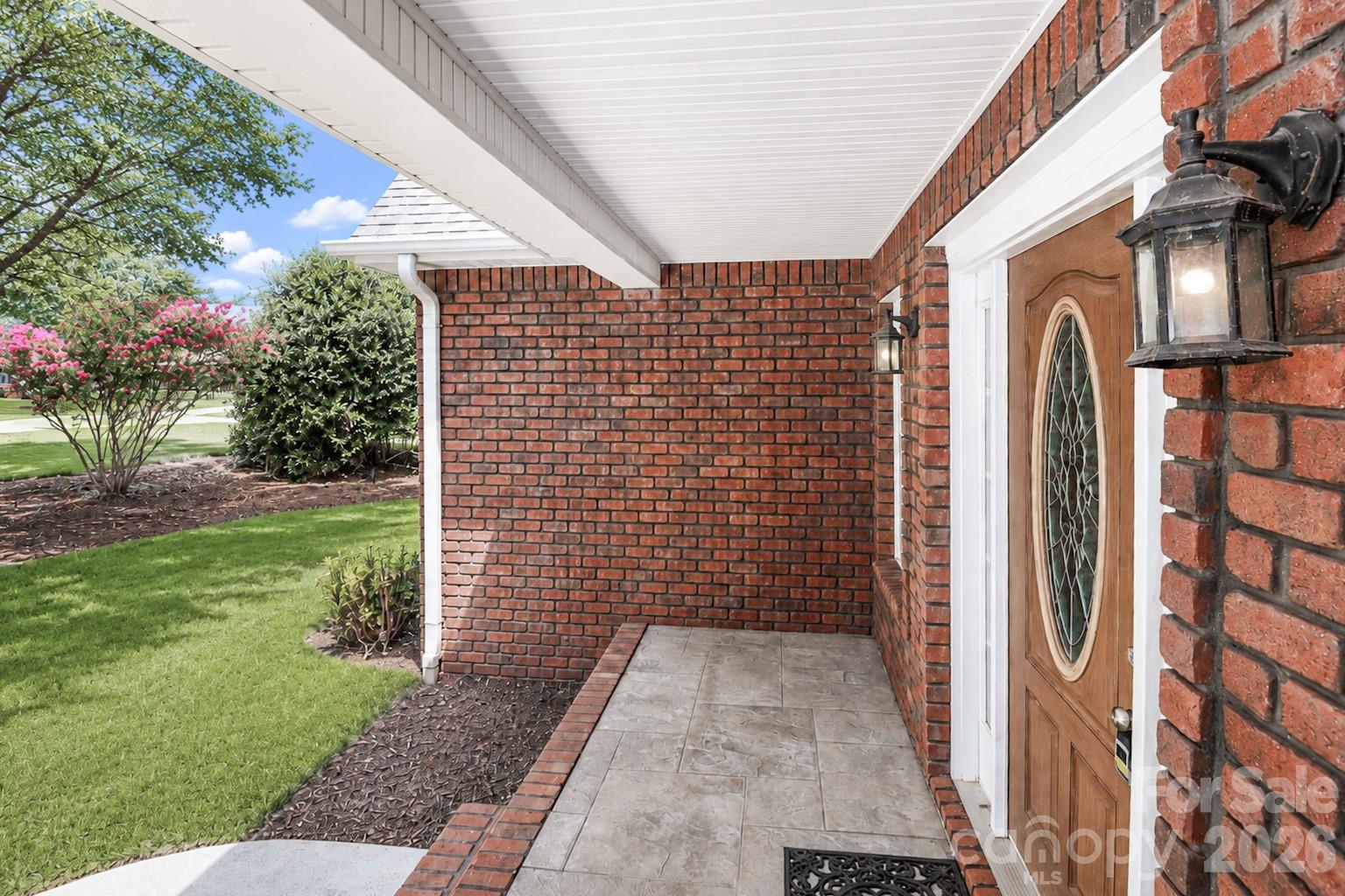 115 Seven Springs Loop Property Photo 4