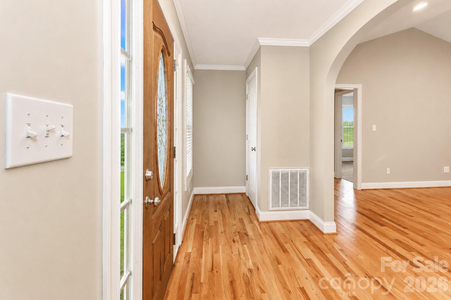 115 Seven Springs Loop Property Photo 7