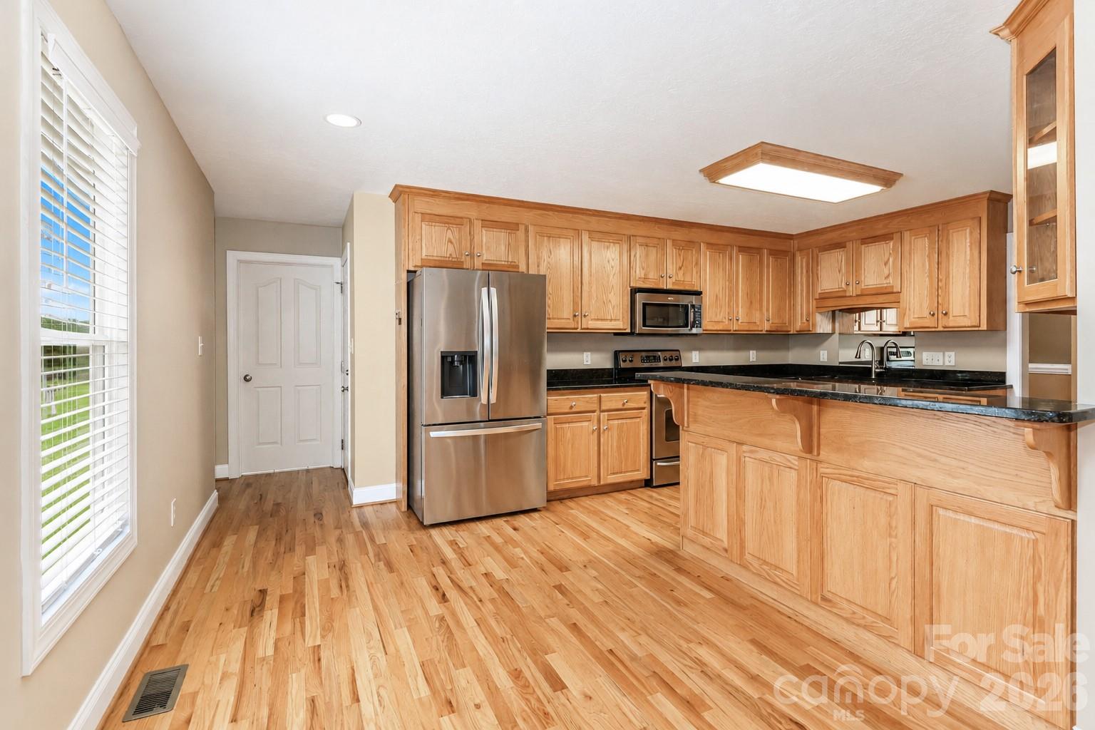 115 Seven Springs Loop Property Photo 17