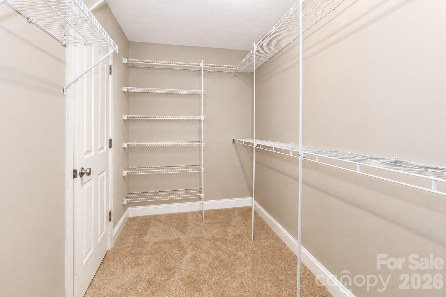 115 Seven Springs Loop Property Photo 28