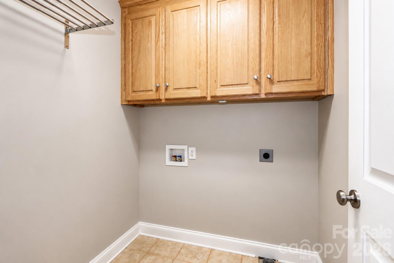 115 Seven Springs Loop Property Photo 29